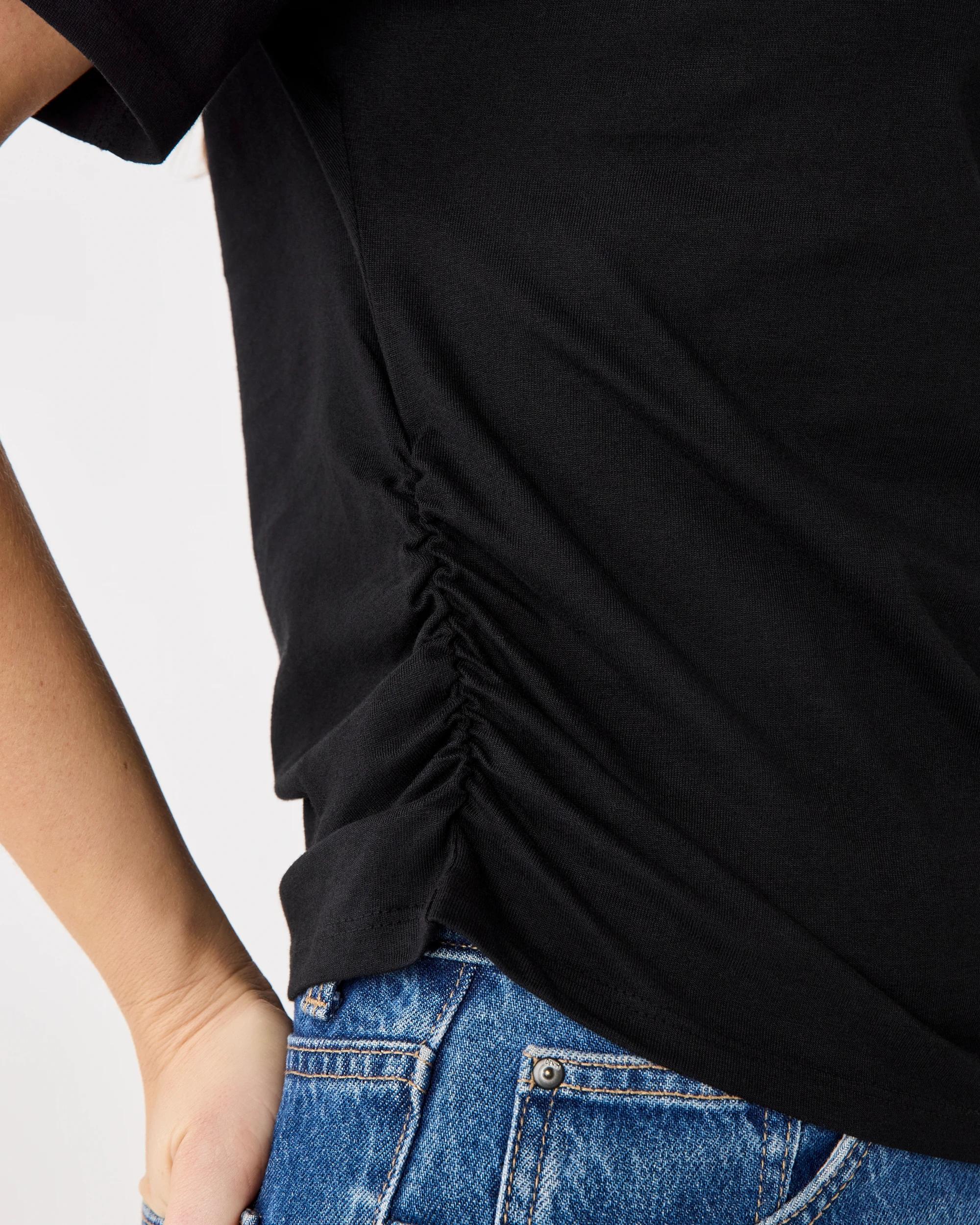6 Short Sleeve Off Shoulder T-shirt Black, 6 of 6