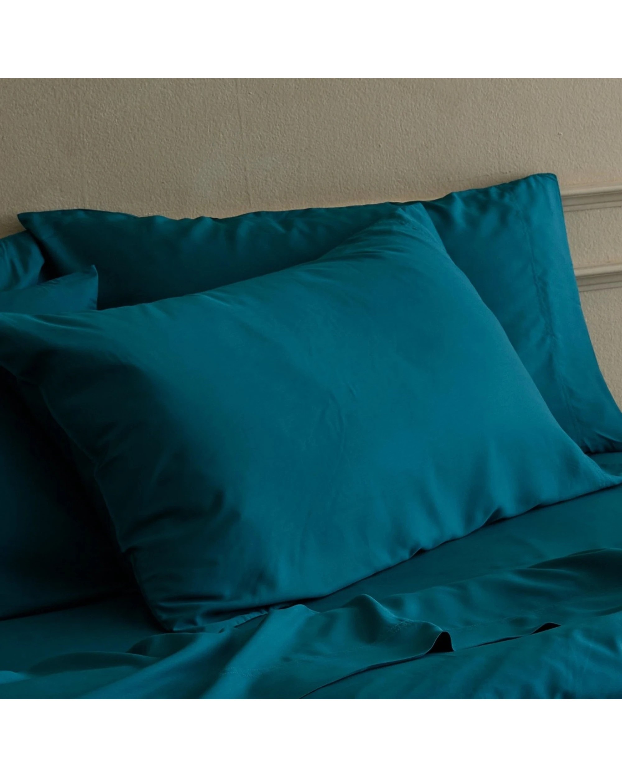 1 Bedding co 2pc 350TC Organic Bamboo Pillow Case Set Emerald - Queen Bed - Green, 1 of 3