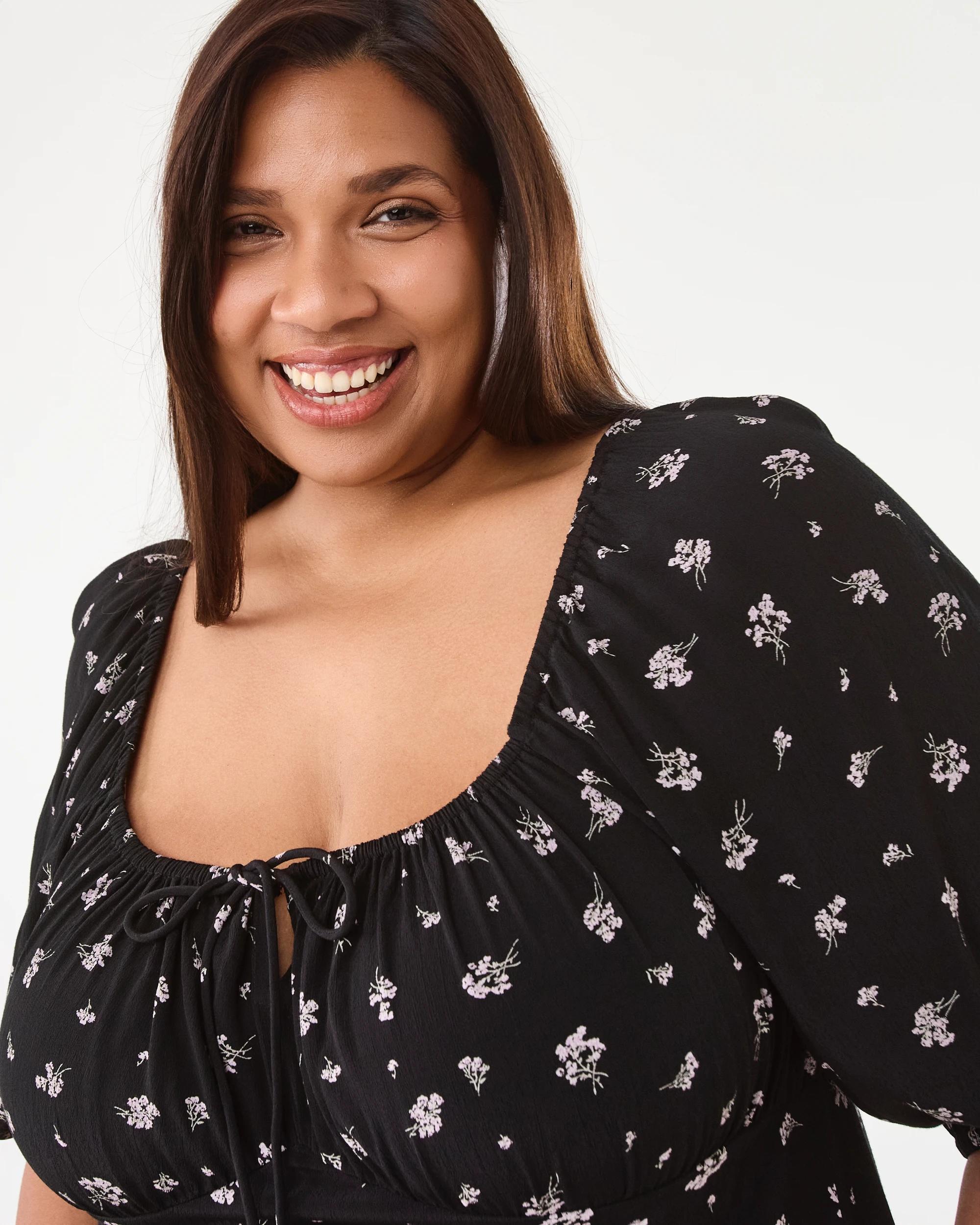 5 Curve Short Sleeve Square Neck Tea Midi Dress Ditsy Blk, 5 of 9