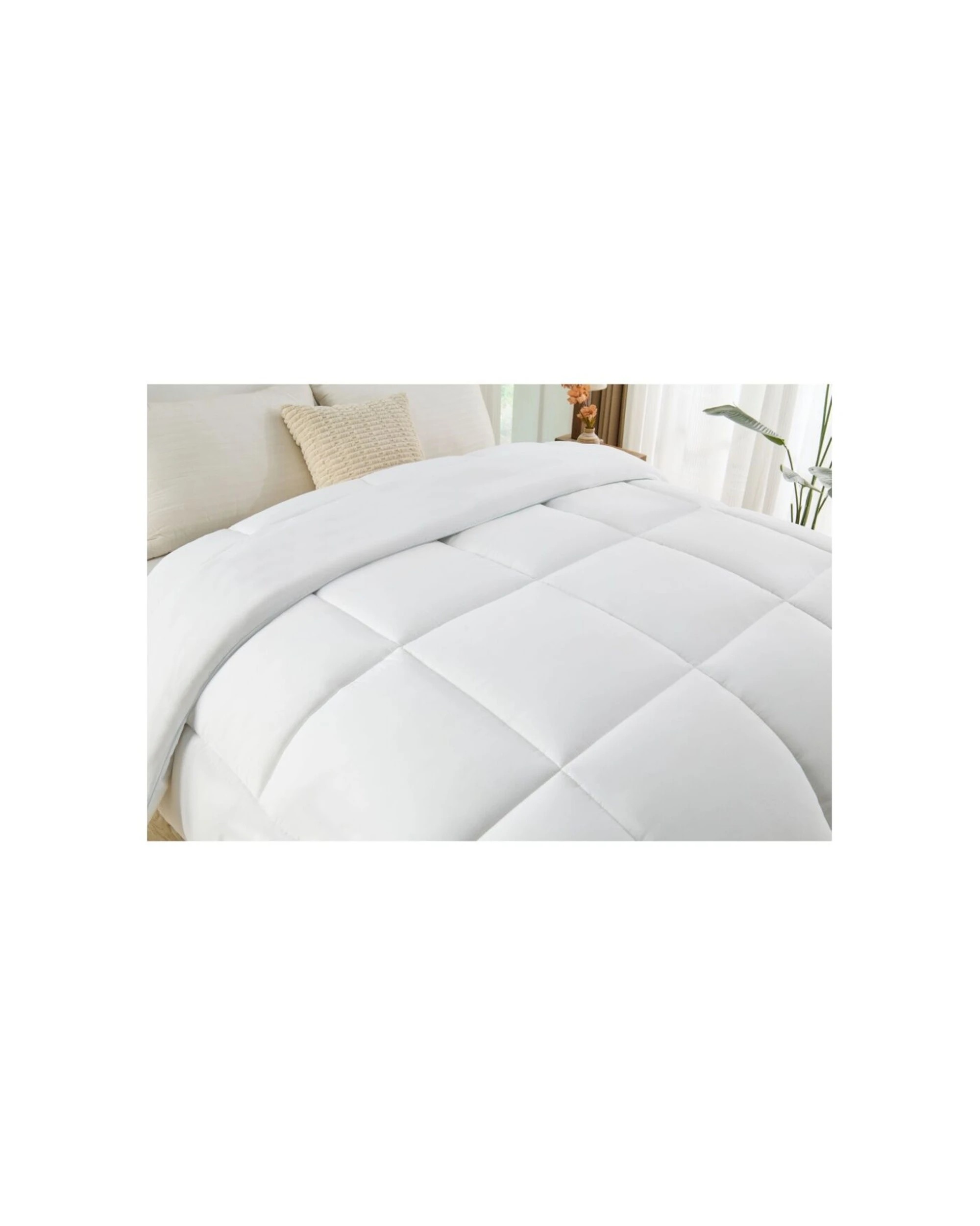 2 Grosvenor House 350GSM Premium Quality Lightweight Quilt Duvet - Double Bed - White, 2 of 7