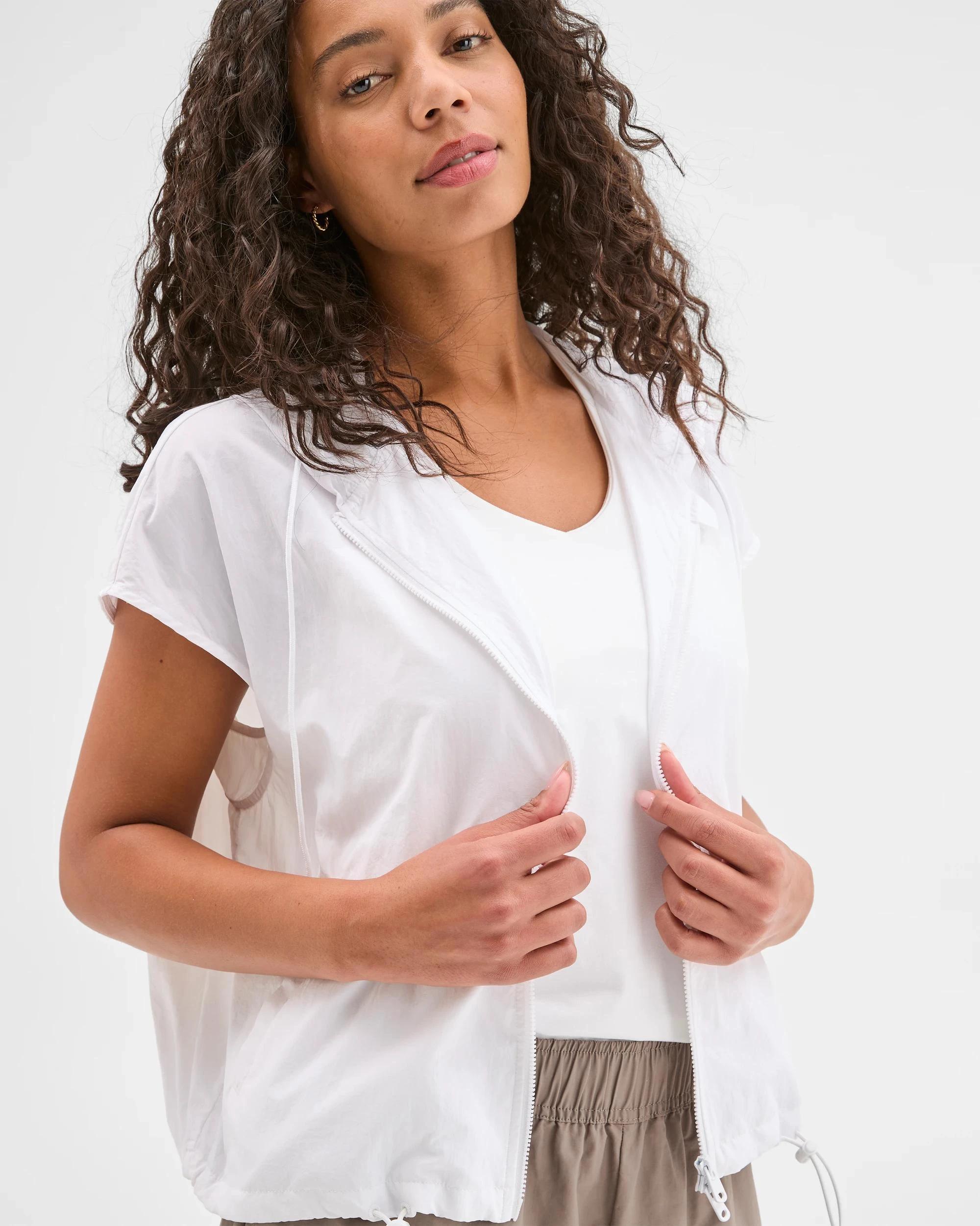 3 Target Active Lightweight Zip Through Vest WHITE, 3 of 6