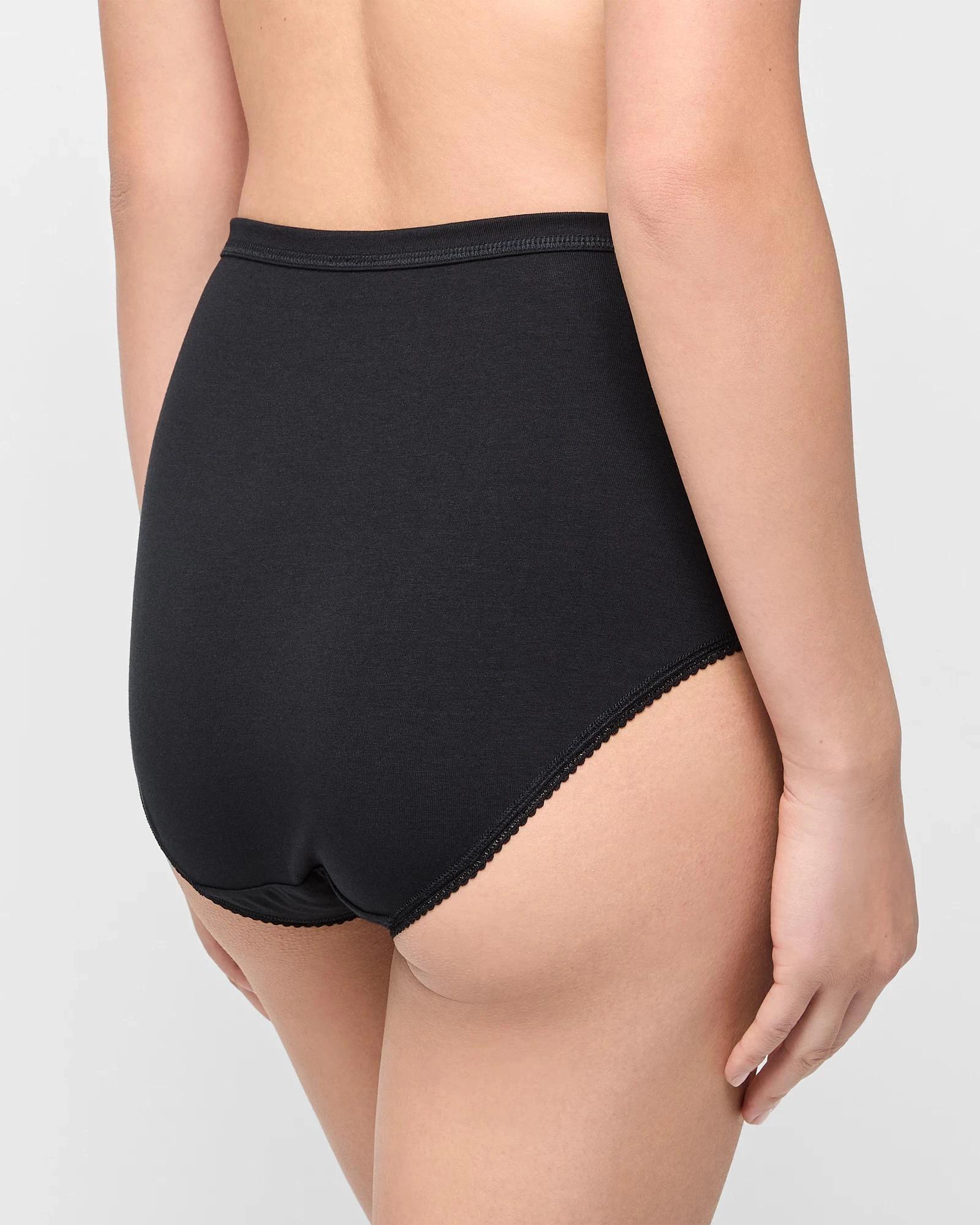 4 Target Woman Australian Cotton and Lace 2 Pack Full Briefs BLACK, 4 of 4