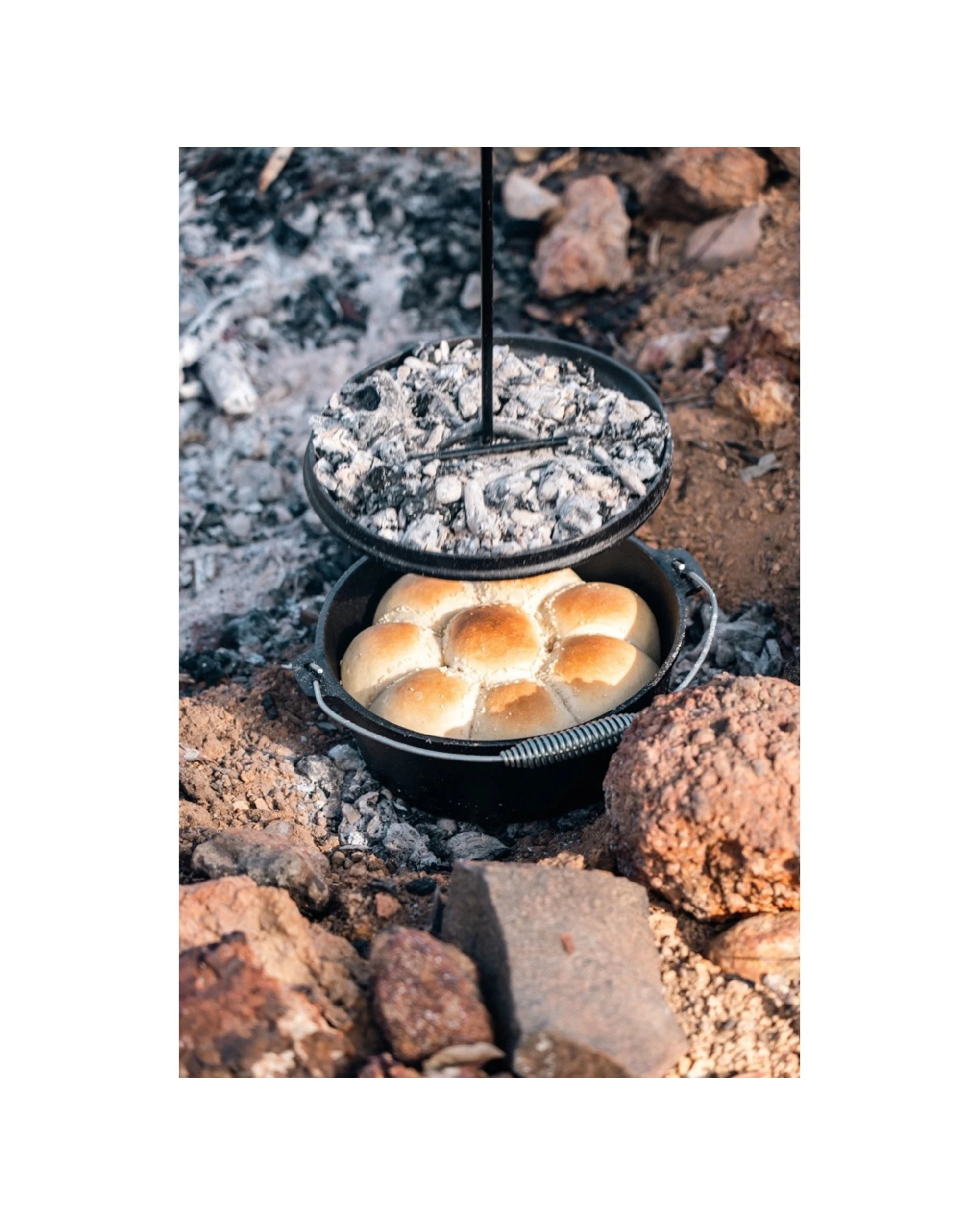 4 Wildtrak Round 9qt Cast Iron Camp Oven Pre-Seasoned Heavy Duty Bail Handle - Black, 4 of 6