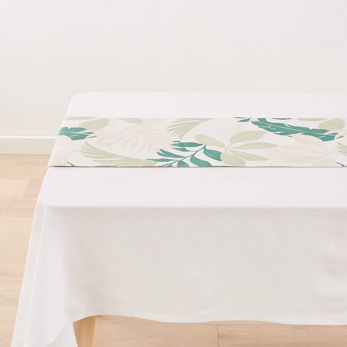 3 Foliage Printed Table Runner, 3 of 5
