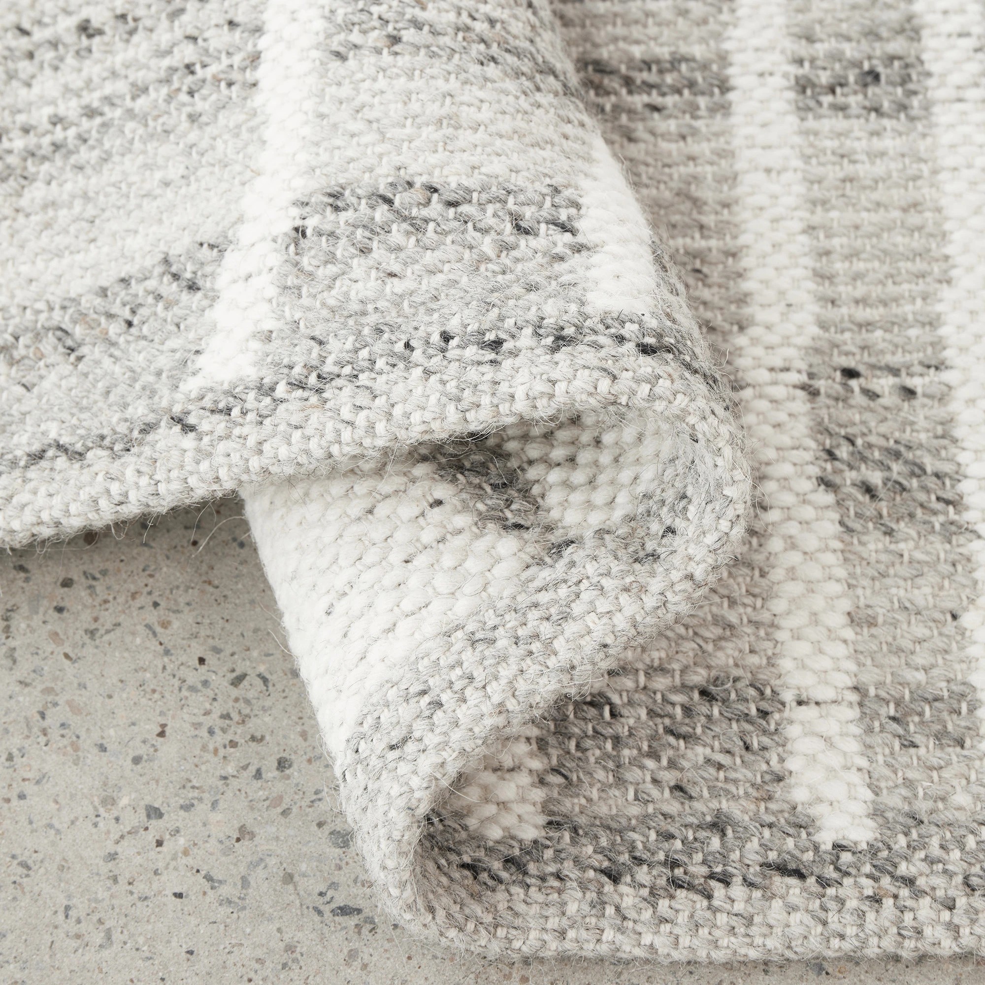 6 Common Ground Rugs Fjord Lucas 320x230cm - Extra Large Floor Rug - Silver, 6 of 6