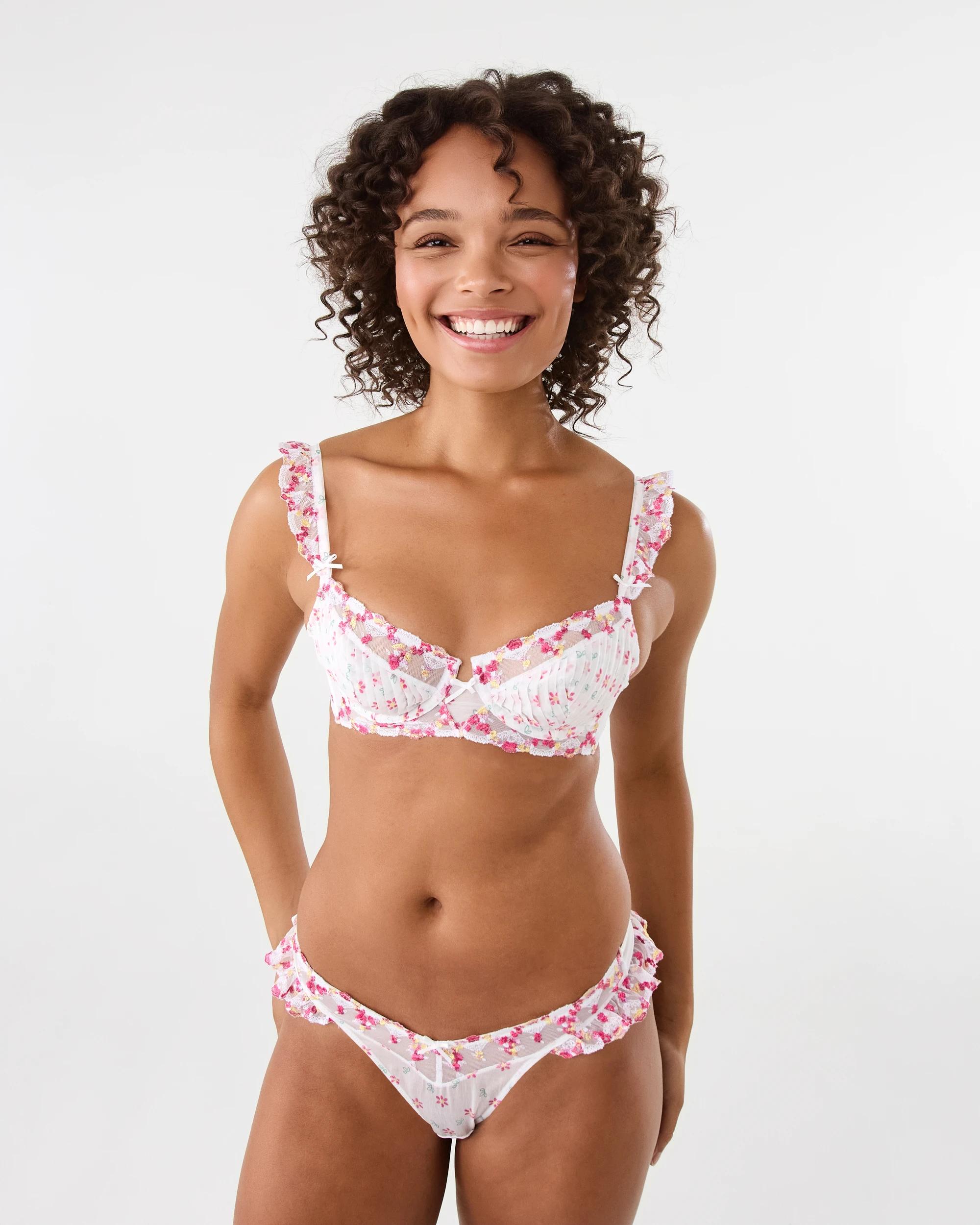 5 Co-ordinated Embroidered Mesh G-String Briefs Flrl Wht, 5 of 5