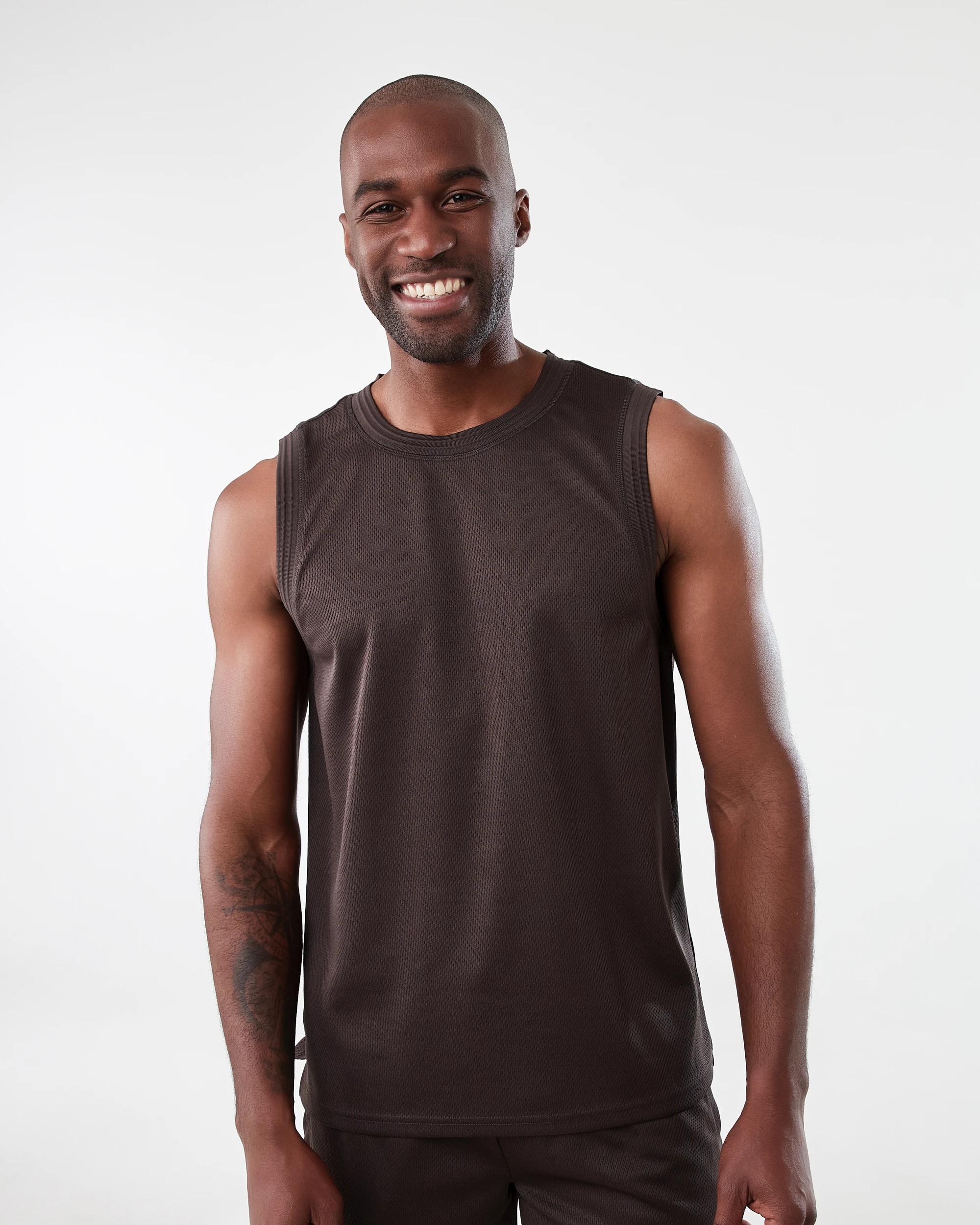 1 Active Mens Relaxed Basketball Tank Brn Maogny, 1 of 6