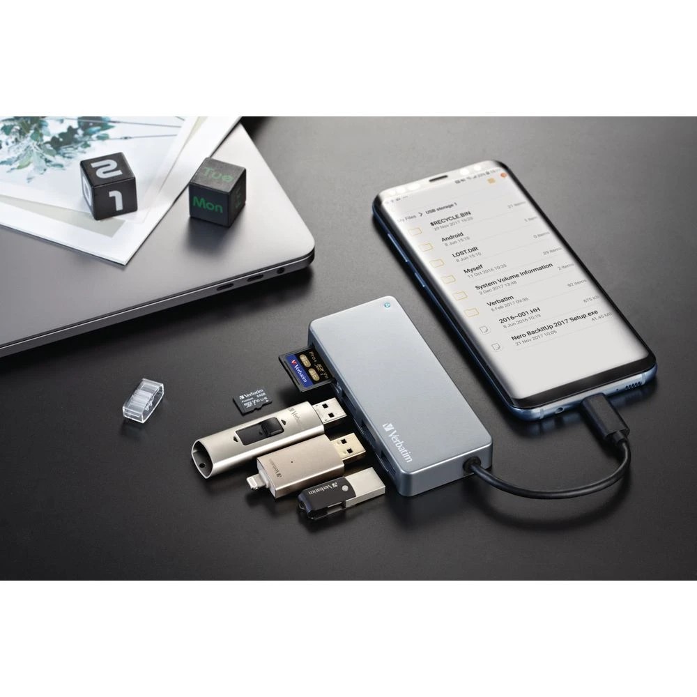 4 Verbatim USB-C Card Reader Hub, 4 of 5