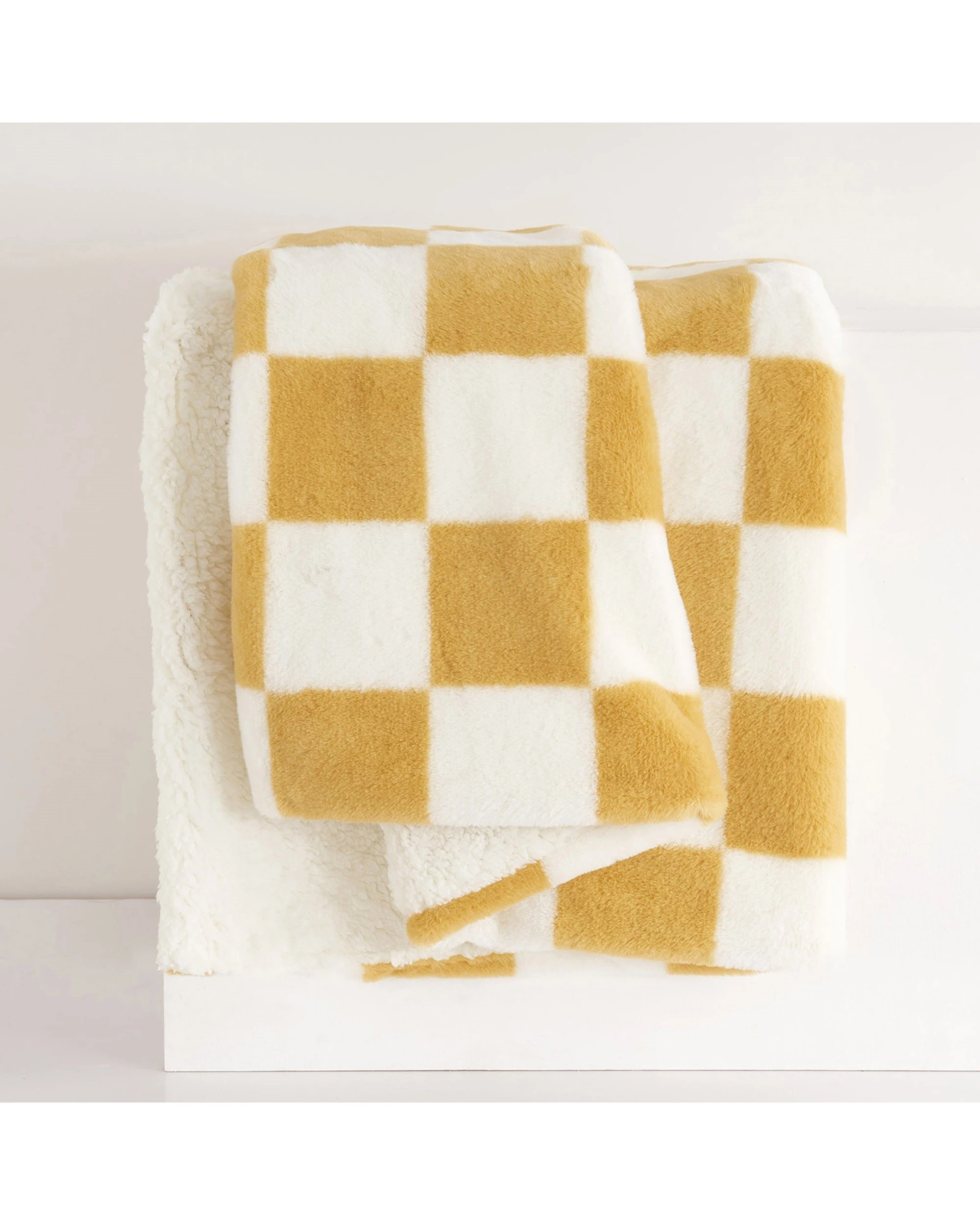 2 Dreamaker Checkered Plush Throw Blanket 130x170cm - Chai and Cream, 2 of 6