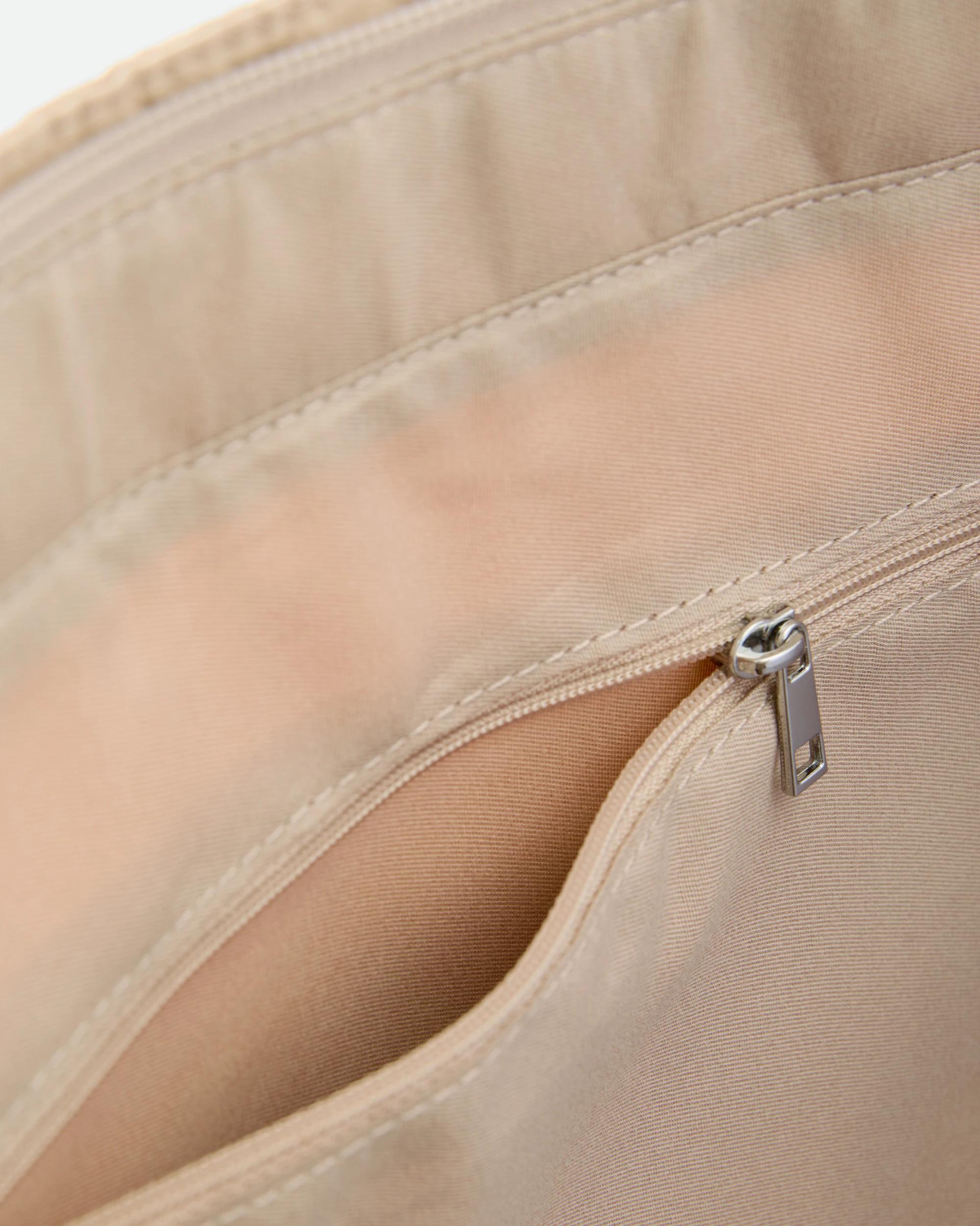5 Urban Multi Pocket Tote Bag Oat Latte, 5 of 6