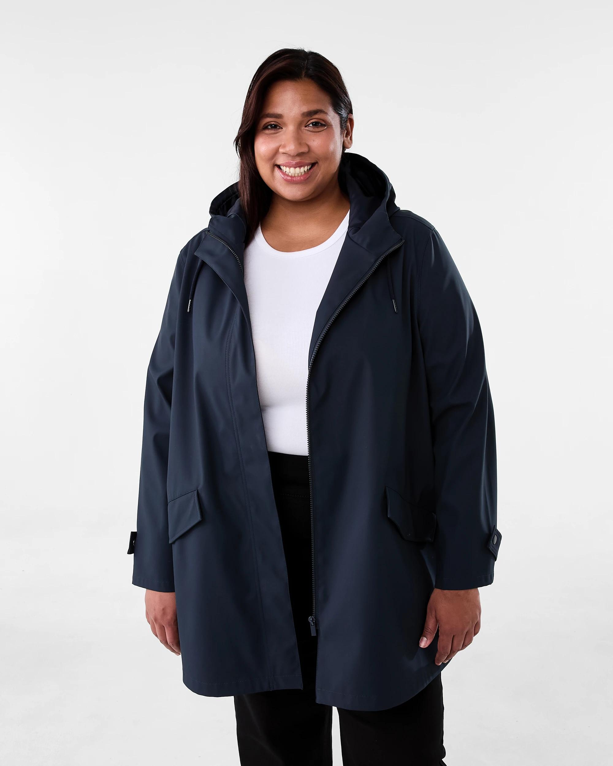 1 Curve Rain Coat Sky Cptn, 1 of 9