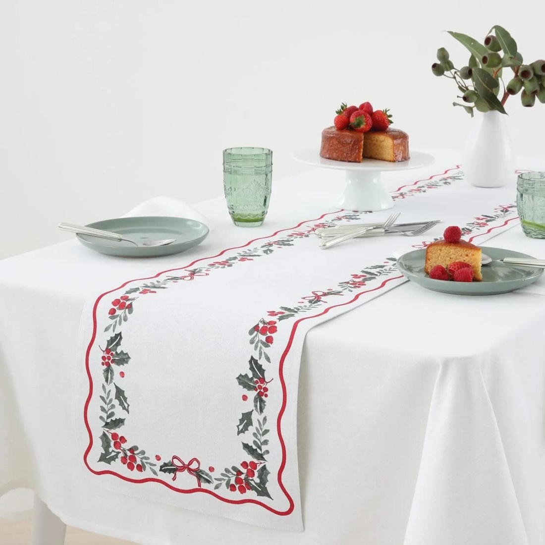 1 Traditional Holly Table Runner, 1 of 5
