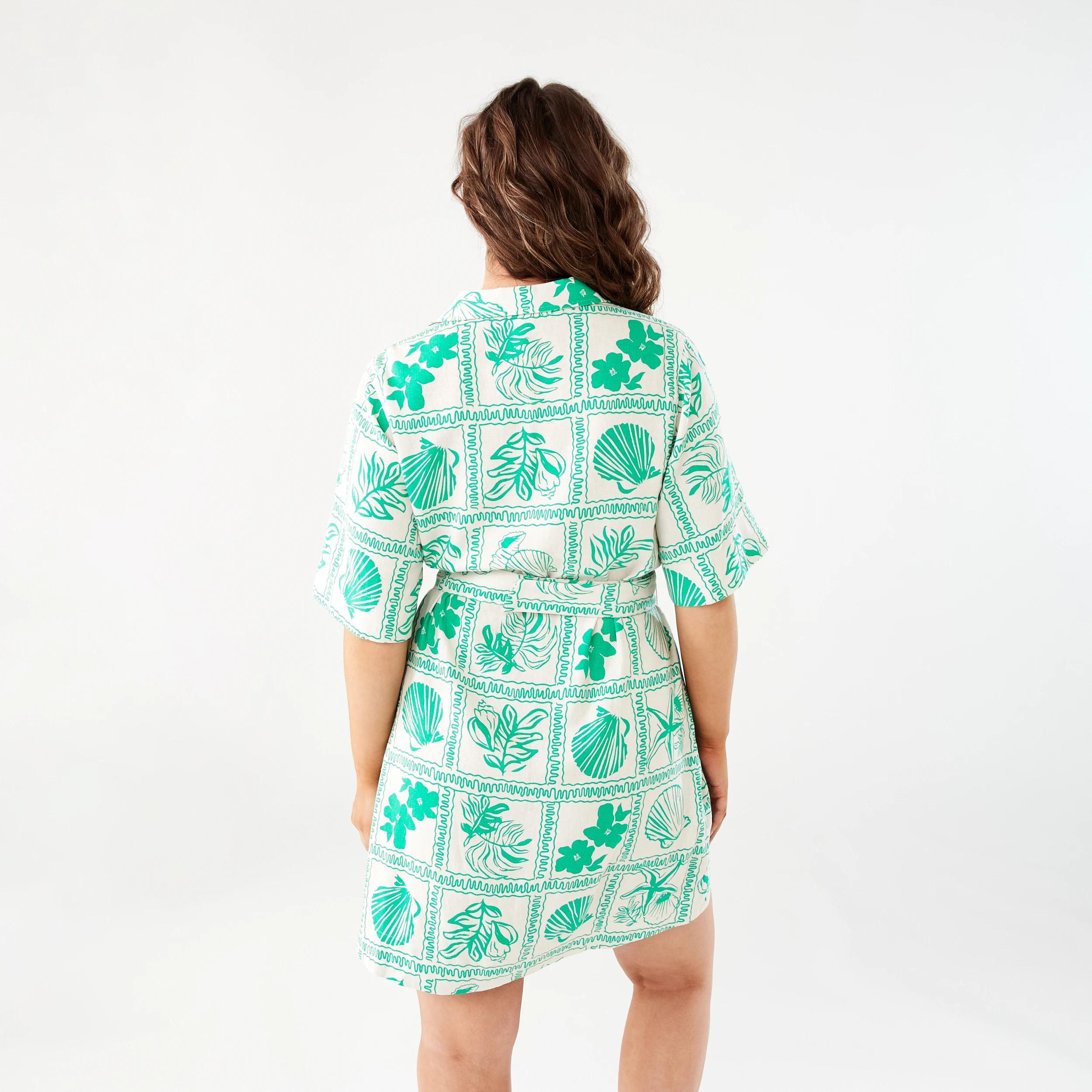 4 Short Sleeve Belted Mini Shirt Dress SHELL GEO SIMPLY GREEN, 4 of 8