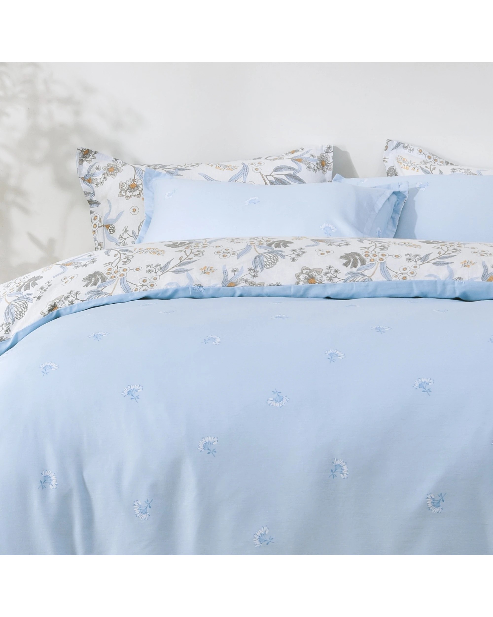 4 Dreamaker Calandra 100% Cotton Reversible Quilt Cover Set - Double Bed - Blue, 4 of 7
