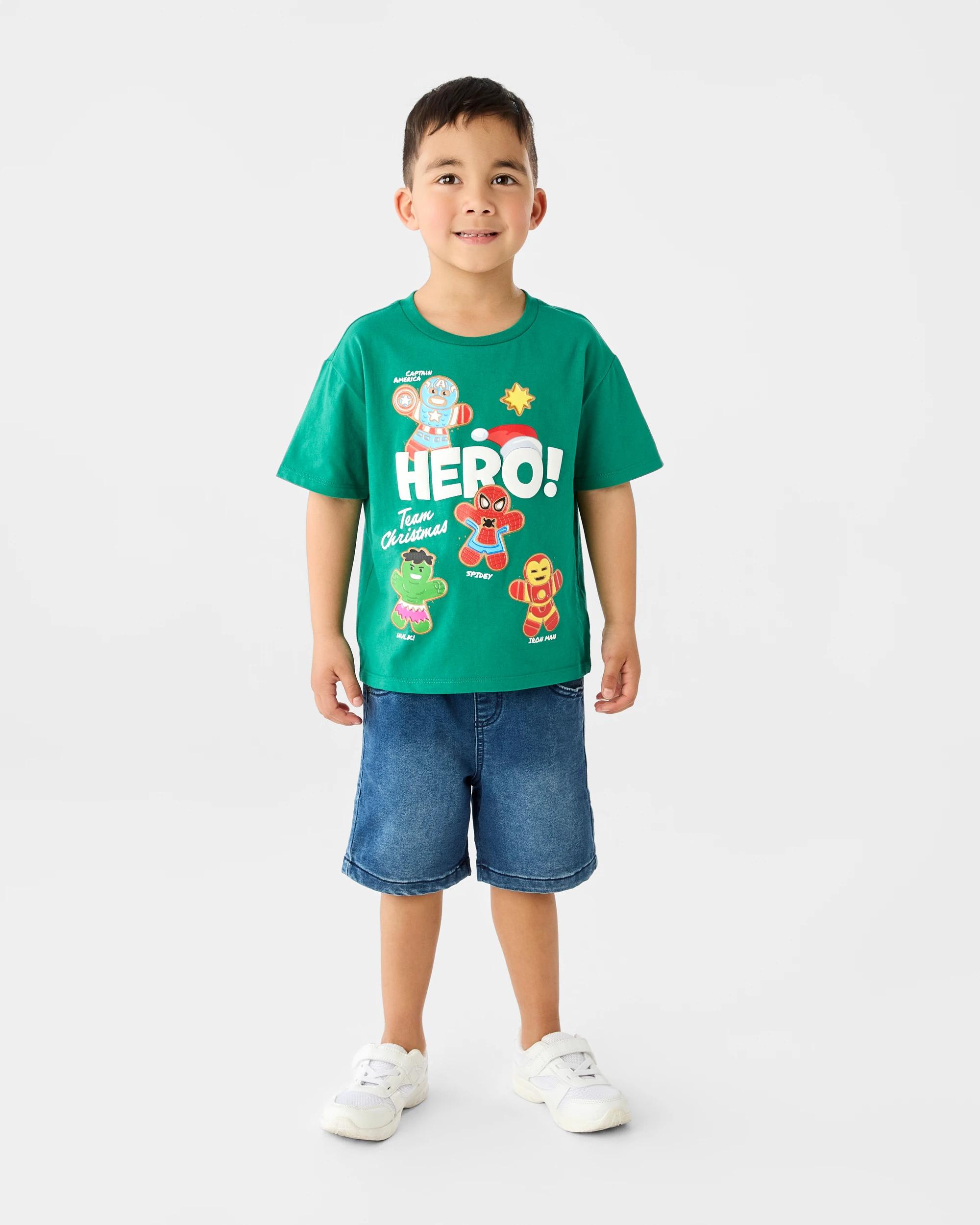 5 Christmas Marvel License T-shirt Marvel, 5 of 6