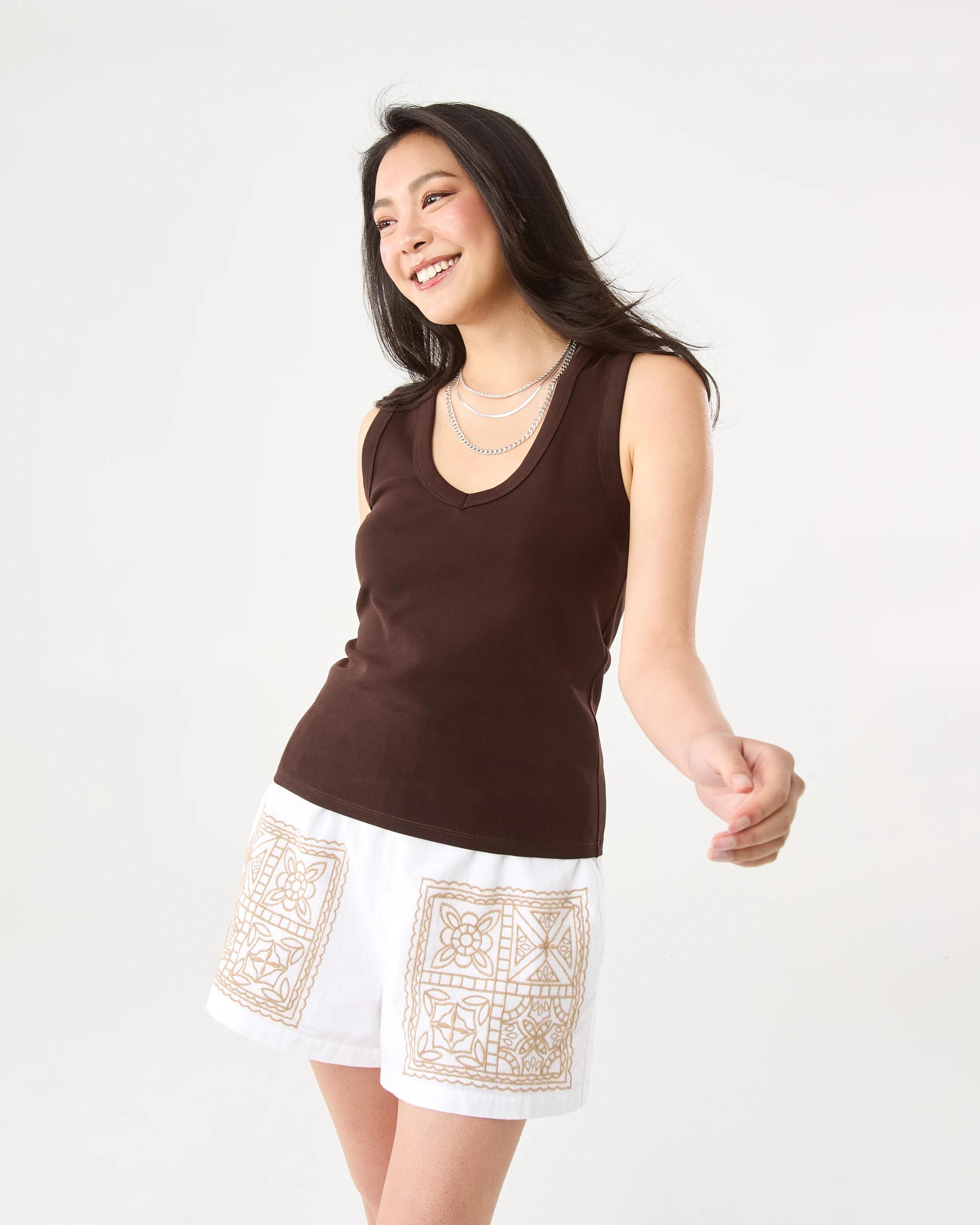 8 Embroidered Shorts White, 8 of 8