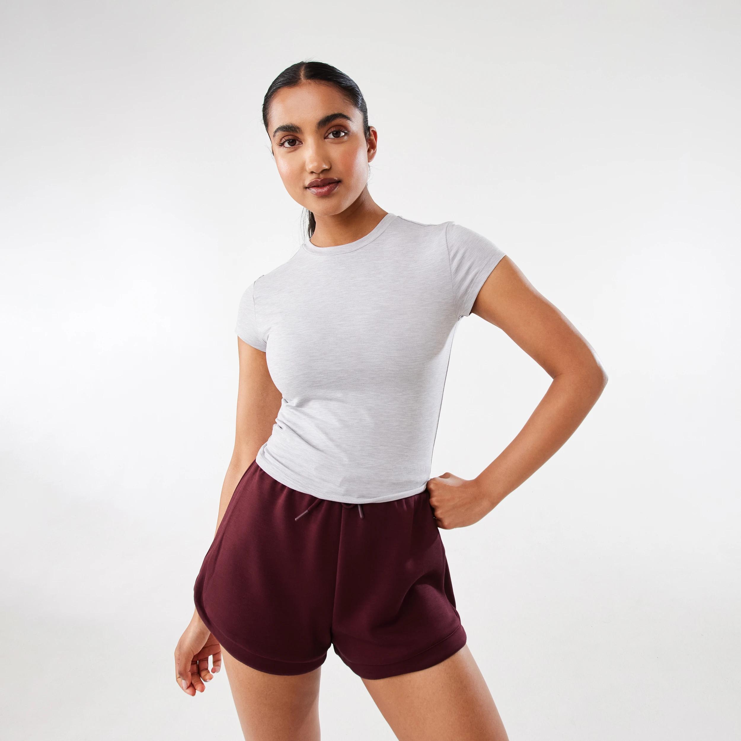 4 Active Womens Scuba Shorts BURGUNDY CHERRY, 4 of 7