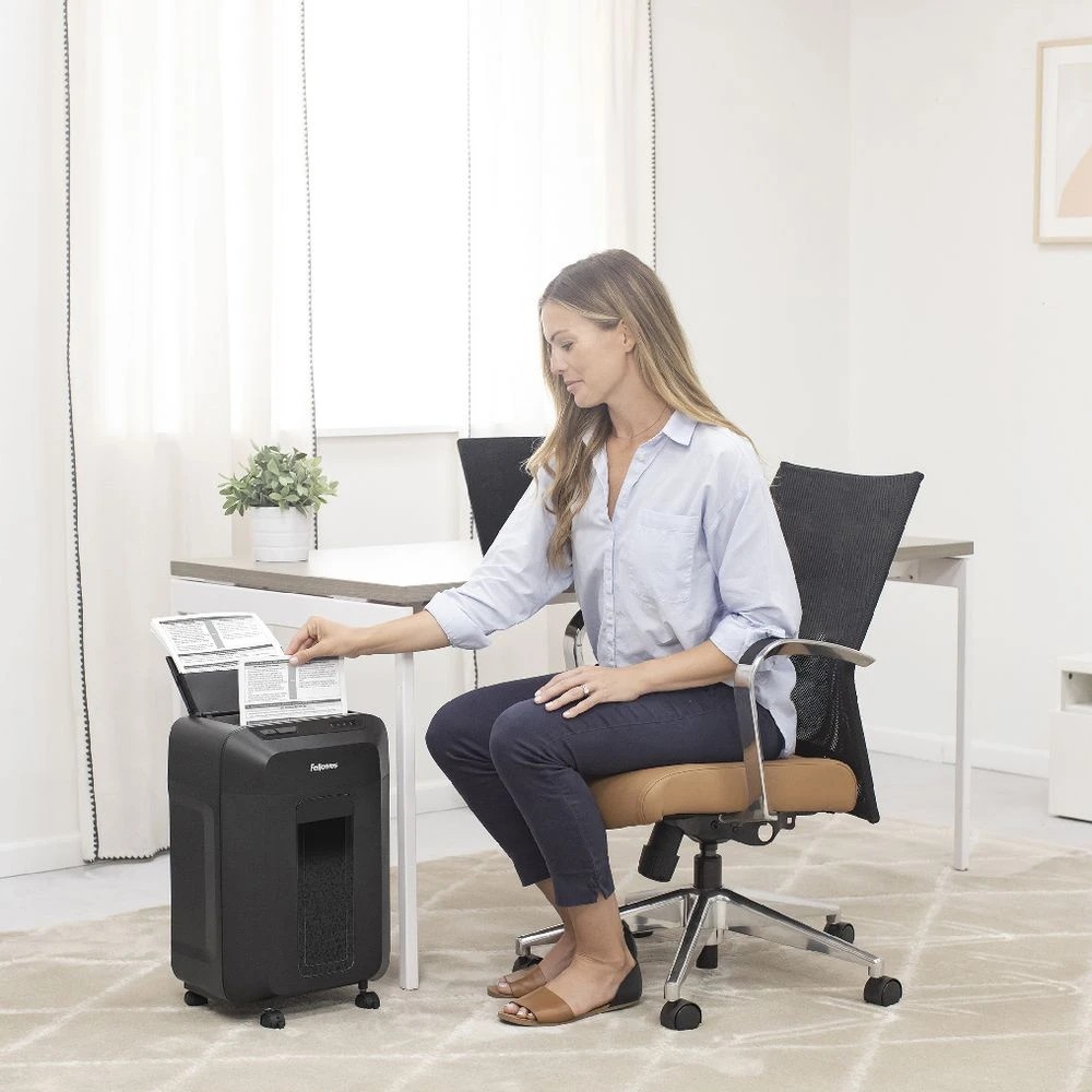 9 Fellowes AutoMax 80M Mini Cut Shredder, 9 of 10