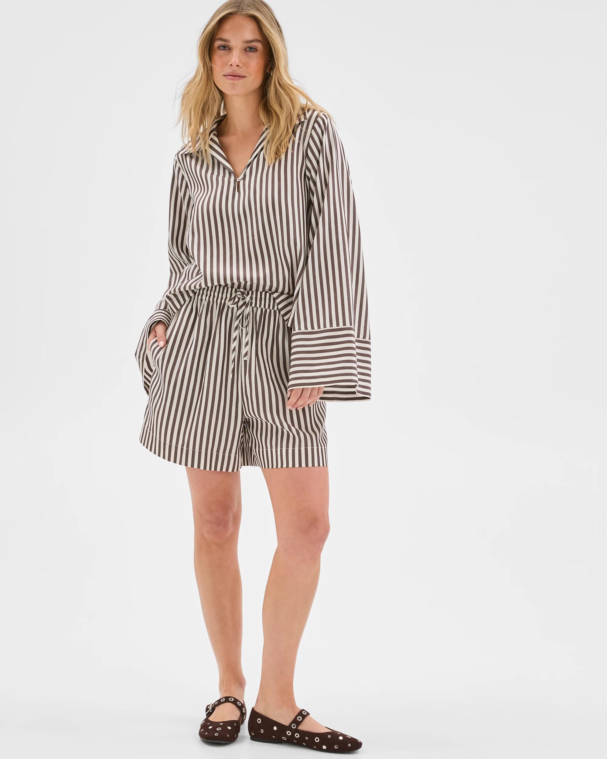 2 Lily Loves Pull-On Shorts BARK STRIPE, 2 of 7