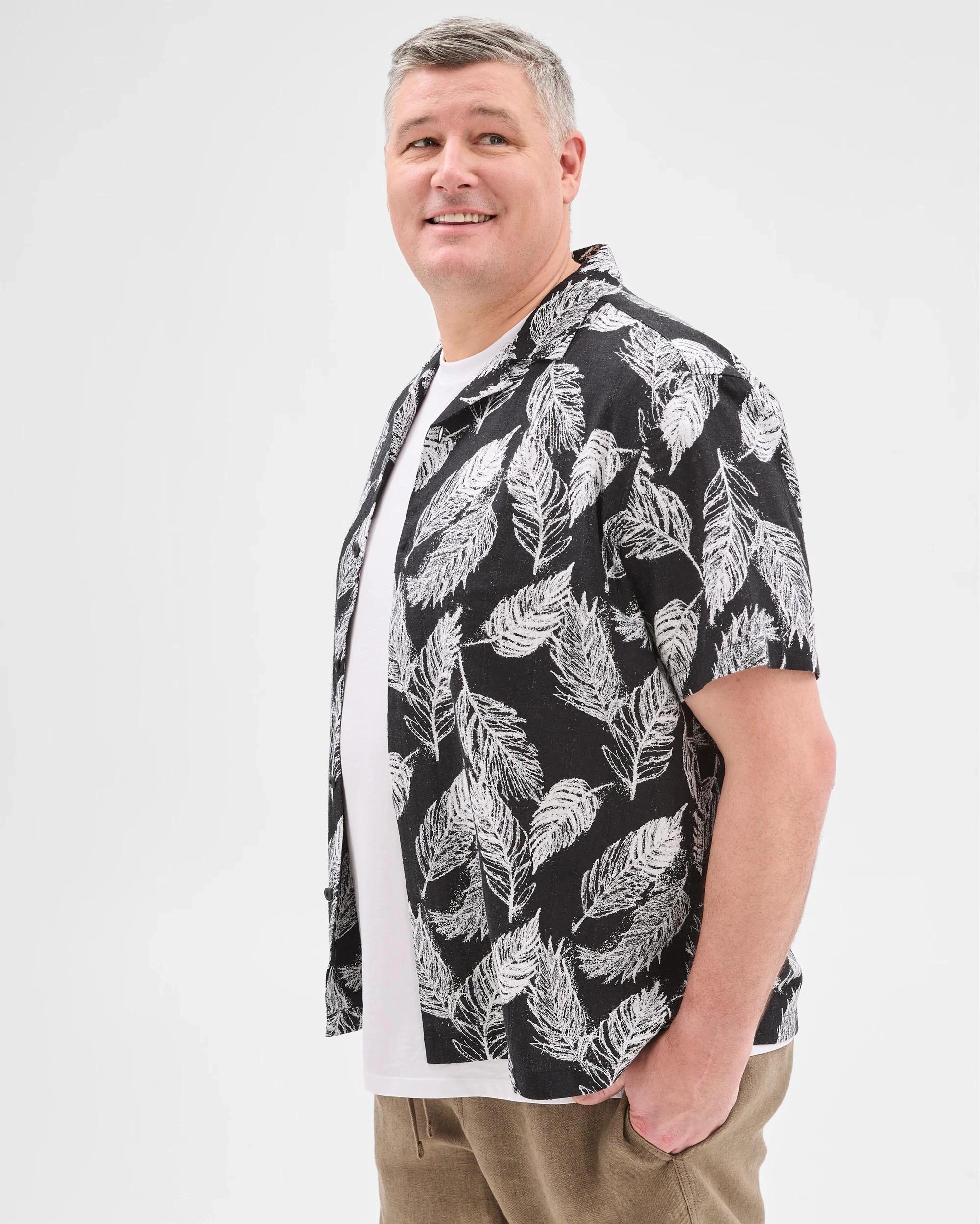 4 Target Plus Size Print Shirt BLACK LEAF, 4 of 4