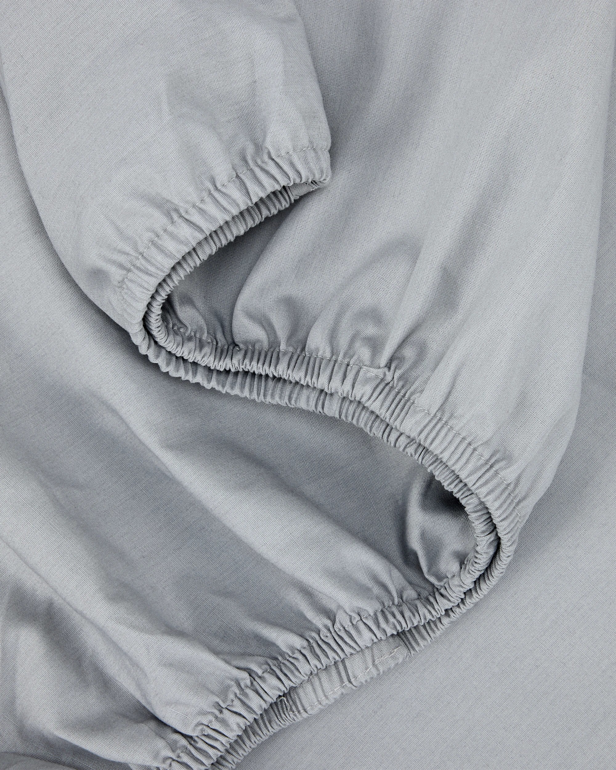5 250 Thread Count Cotton Rich Fitted Sheet - Double Bed, Light Grey, 5 of 6