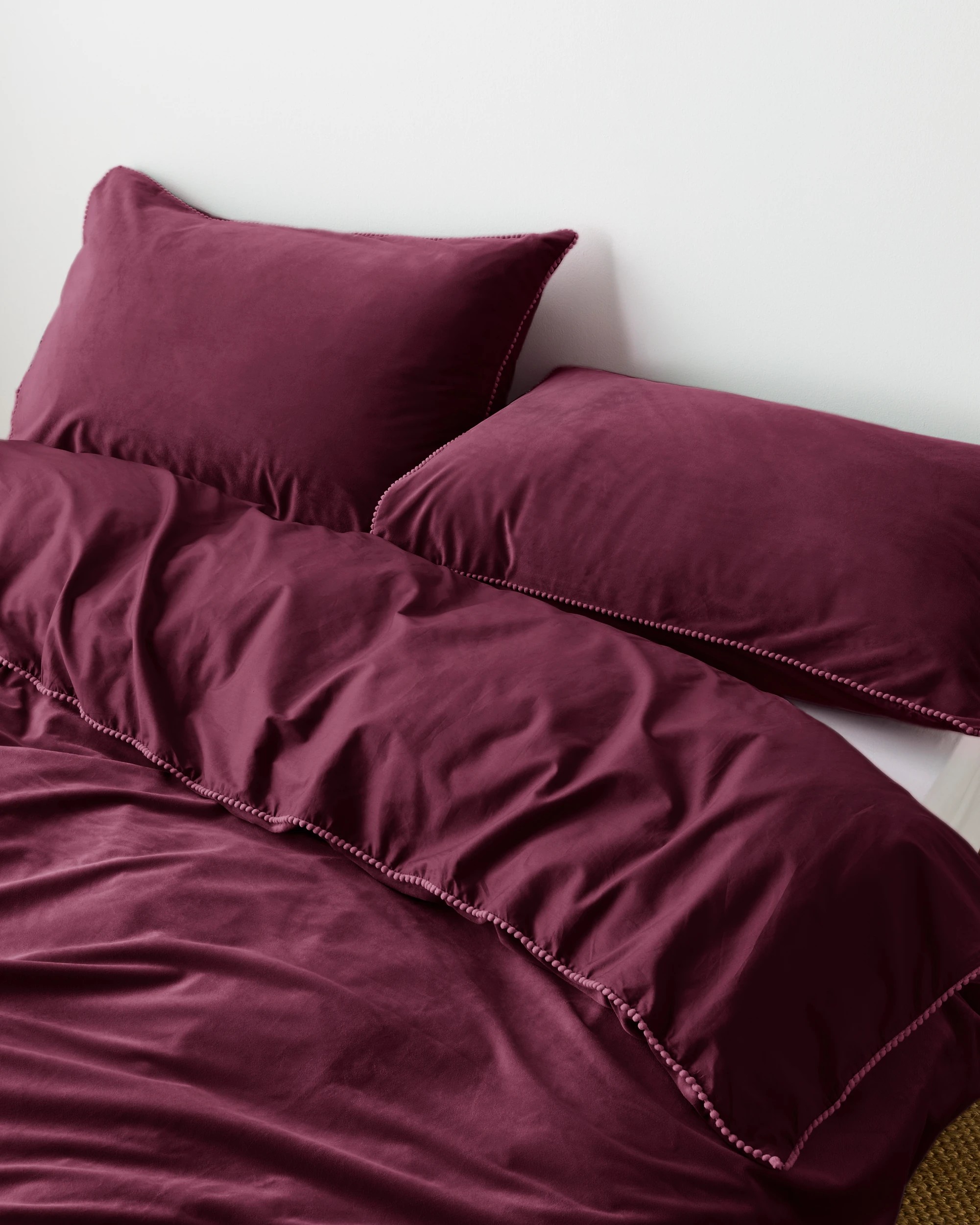 2 Target Lacy Velvet Quilt Cover Set - Queen Bed - Red, 2 of 3