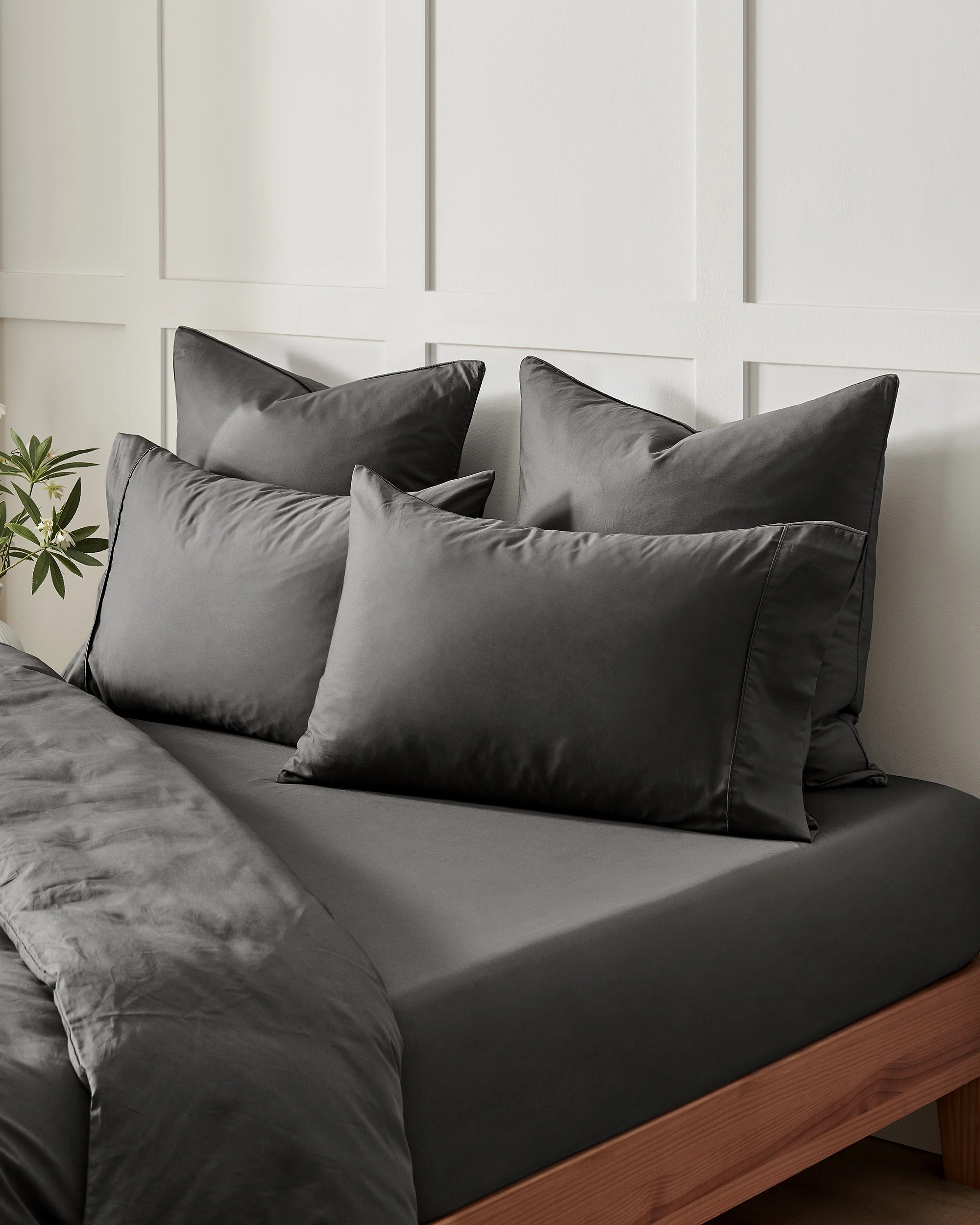 7 Dreamaker 400TC Premium Cotton Sateen Sheet Set - Super King Bed - Charcoal, 7 of 7