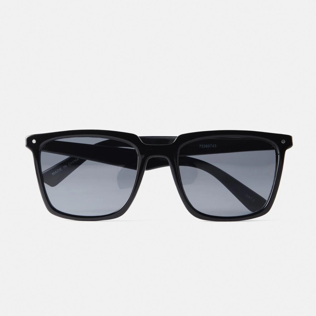 2 Classic D Frame Sunglasses Black, 2 of 6