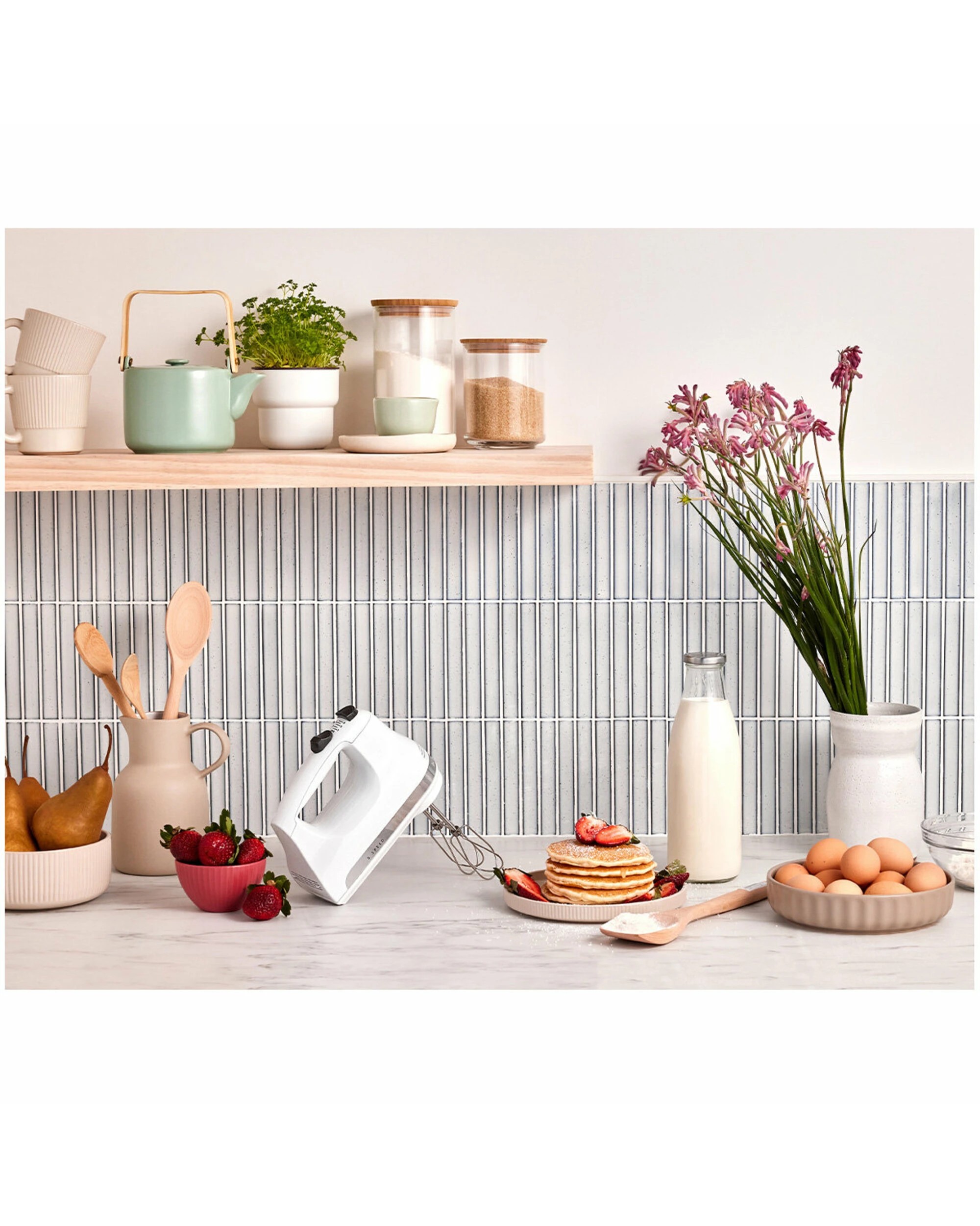 3 KitchenAid Classic Five Speed Hand Mixer White, 3 of 3