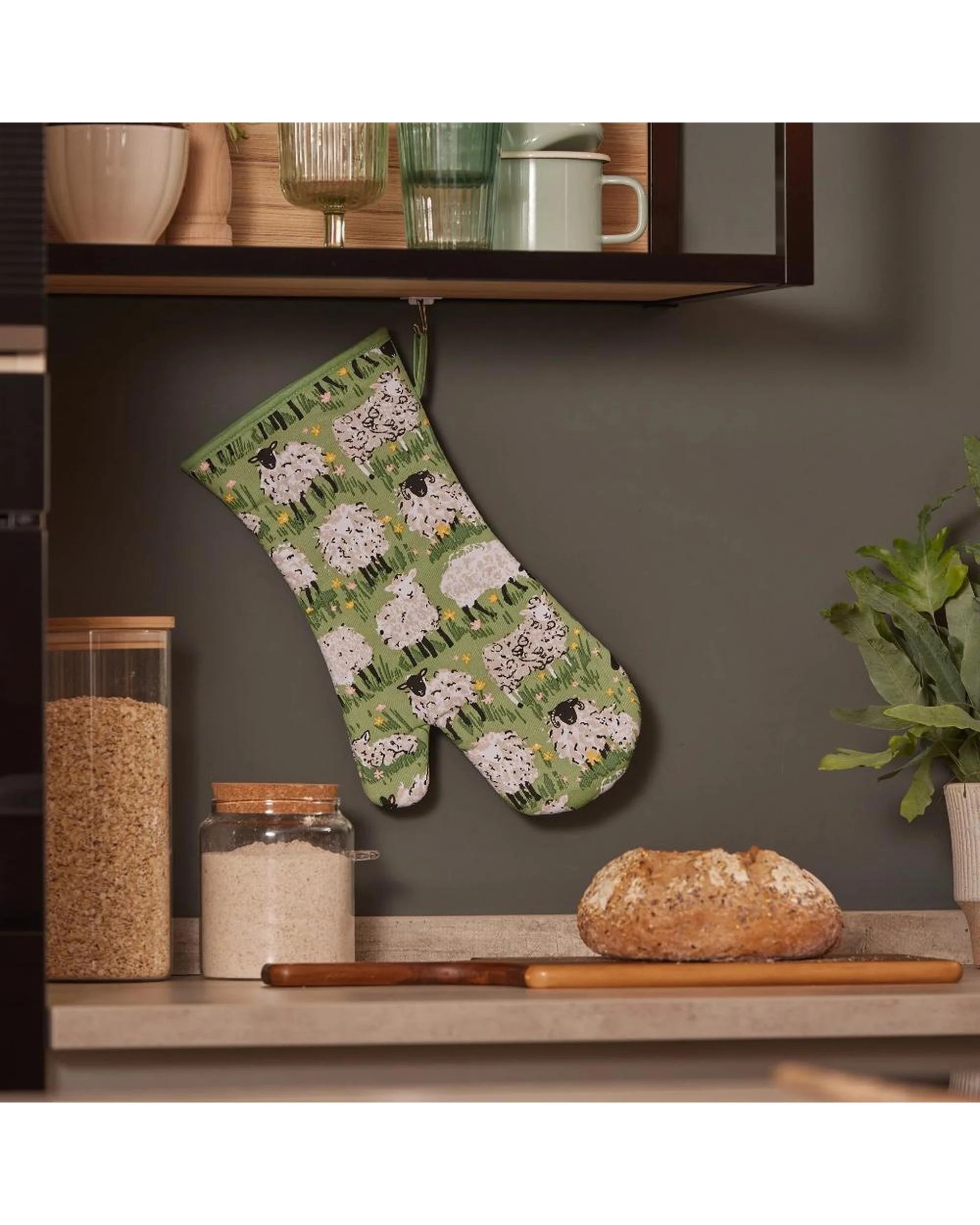 2 Ulster Weavers Gauntlet Oven Glove Woolly Sheep  37 x 20cm, 2 of 3