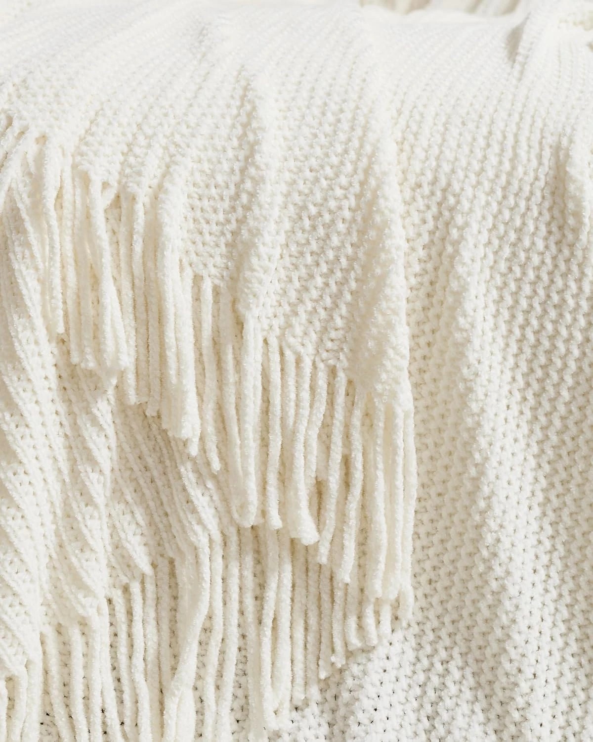 2 Gioia Casa Chenille Knitted Throw 130x170cm - Snow, 2 of 3