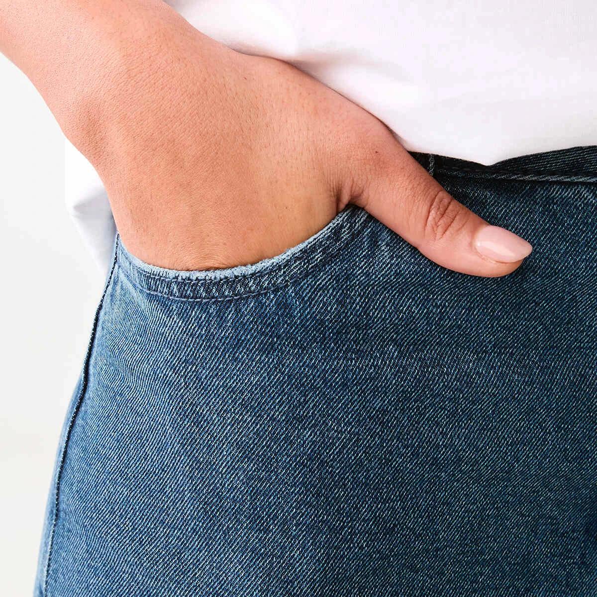 6 Full Length Relaxed Jeans Mid Wash, 6 of 6