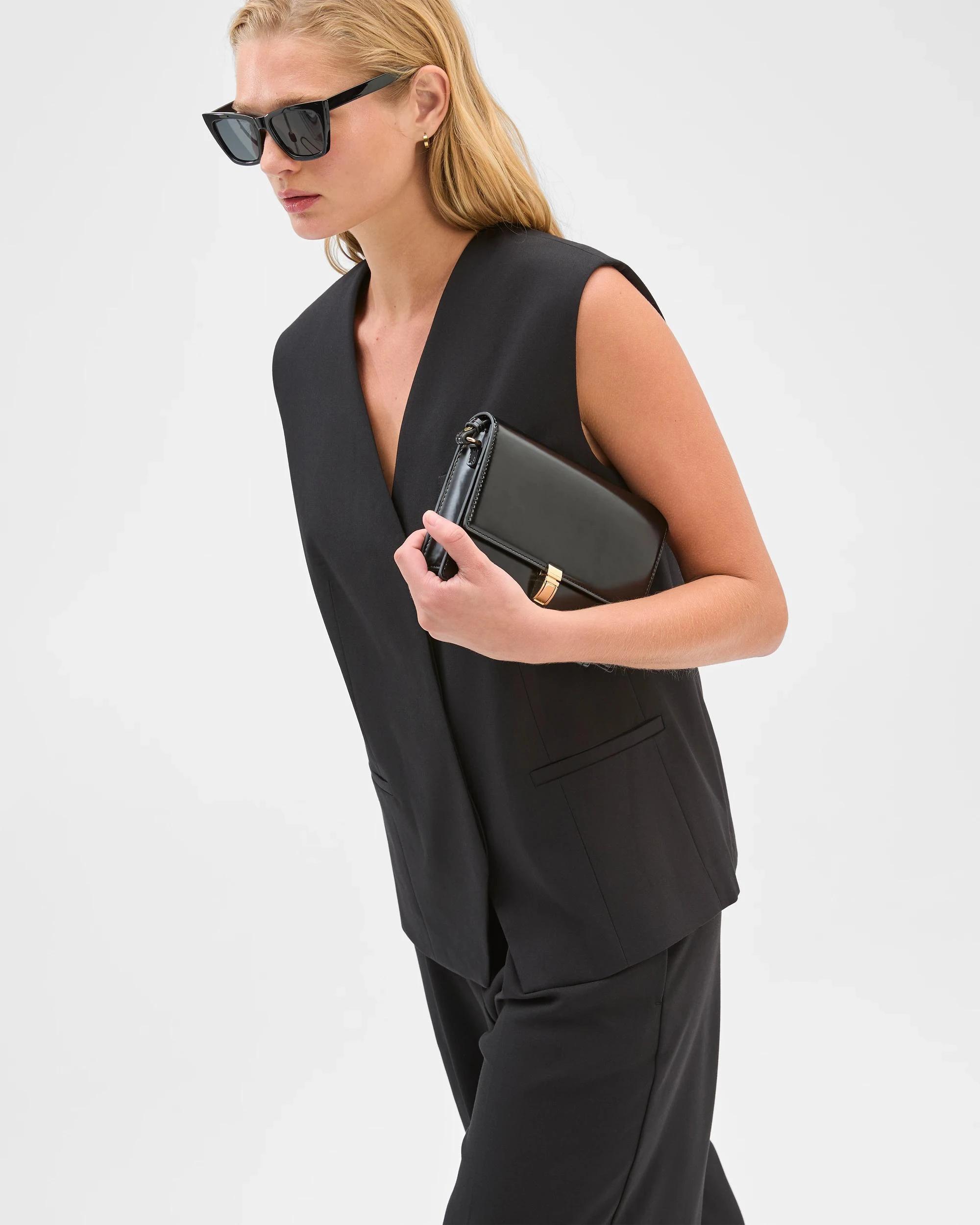 2 Preview Sleeveless Jacket BLACK, 2 of 8