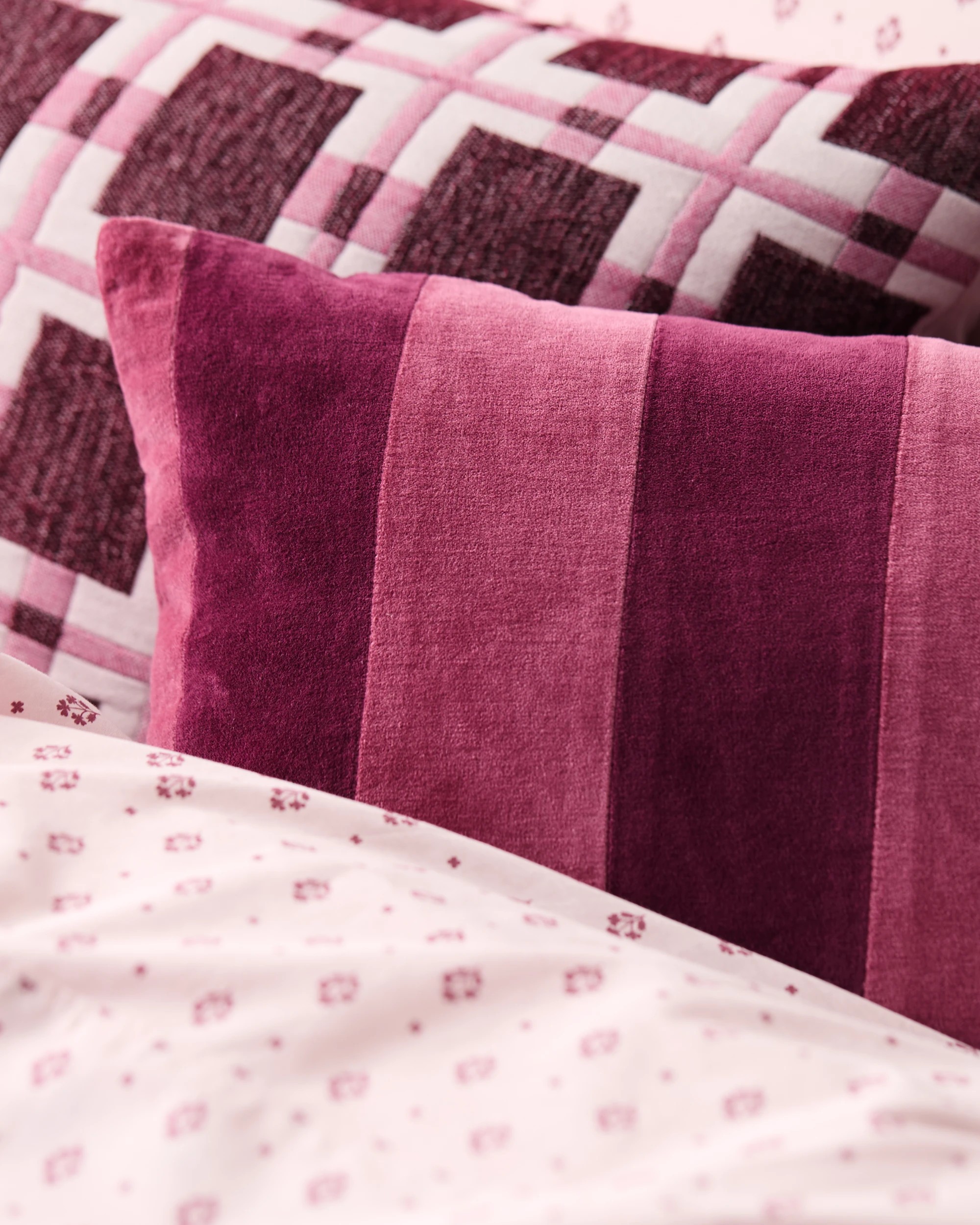 4 Target Scarlett Chenille Textured Quilt Cover Set - Sangria - King Bed - Red, 4 of 8