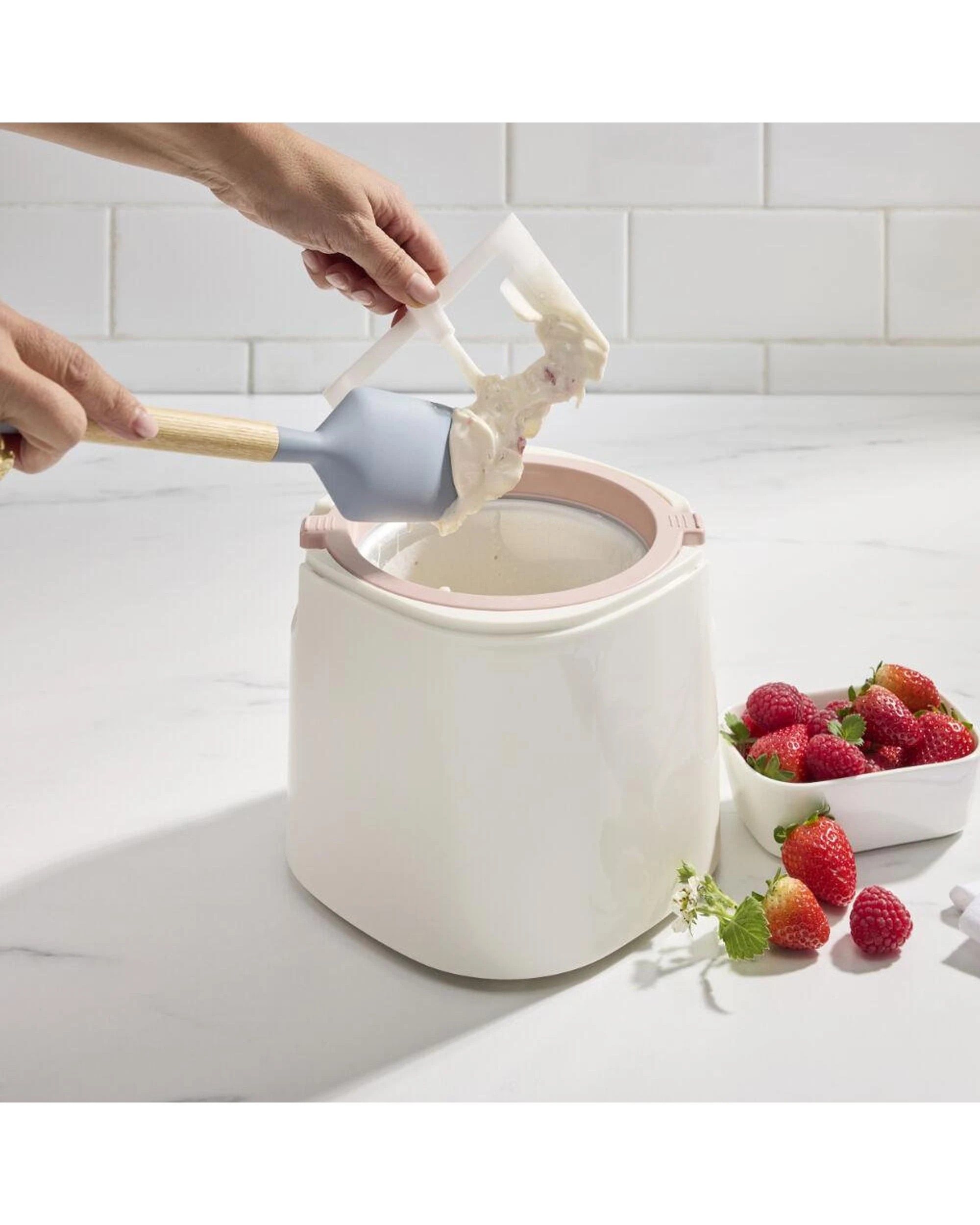 4 Davis & Waddell 1.4L Digital Ice Cream Maker, 4 of 6