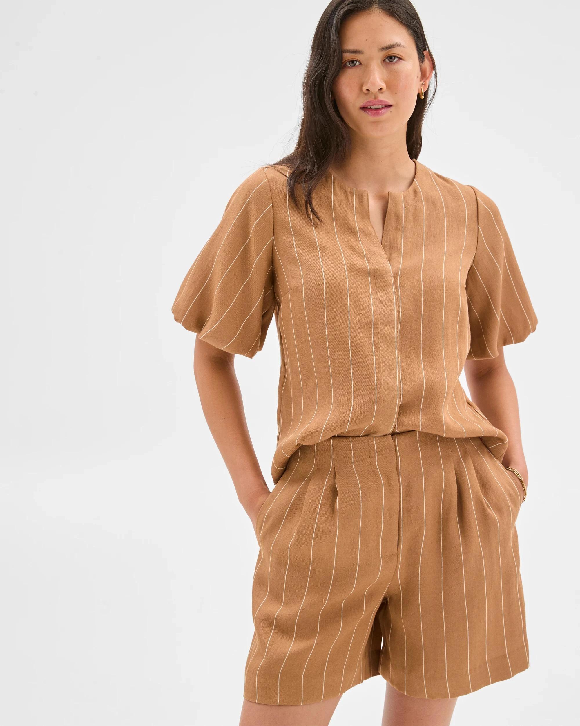 4 Pleat Waist Wide Leg Shorts - Preview CARAMEL STRIPE, 4 of 6