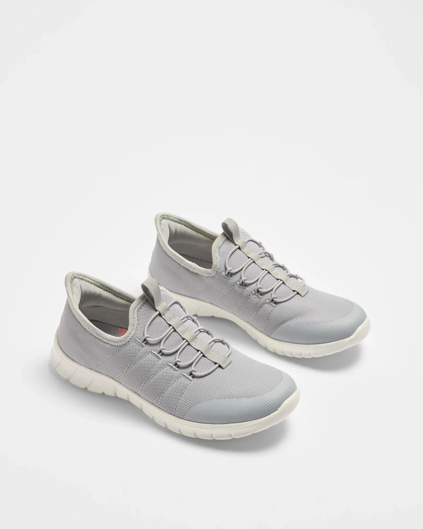 3 Target Woman Womens Hands Free Comfort Runner - Tracie GREY, 3 of 3