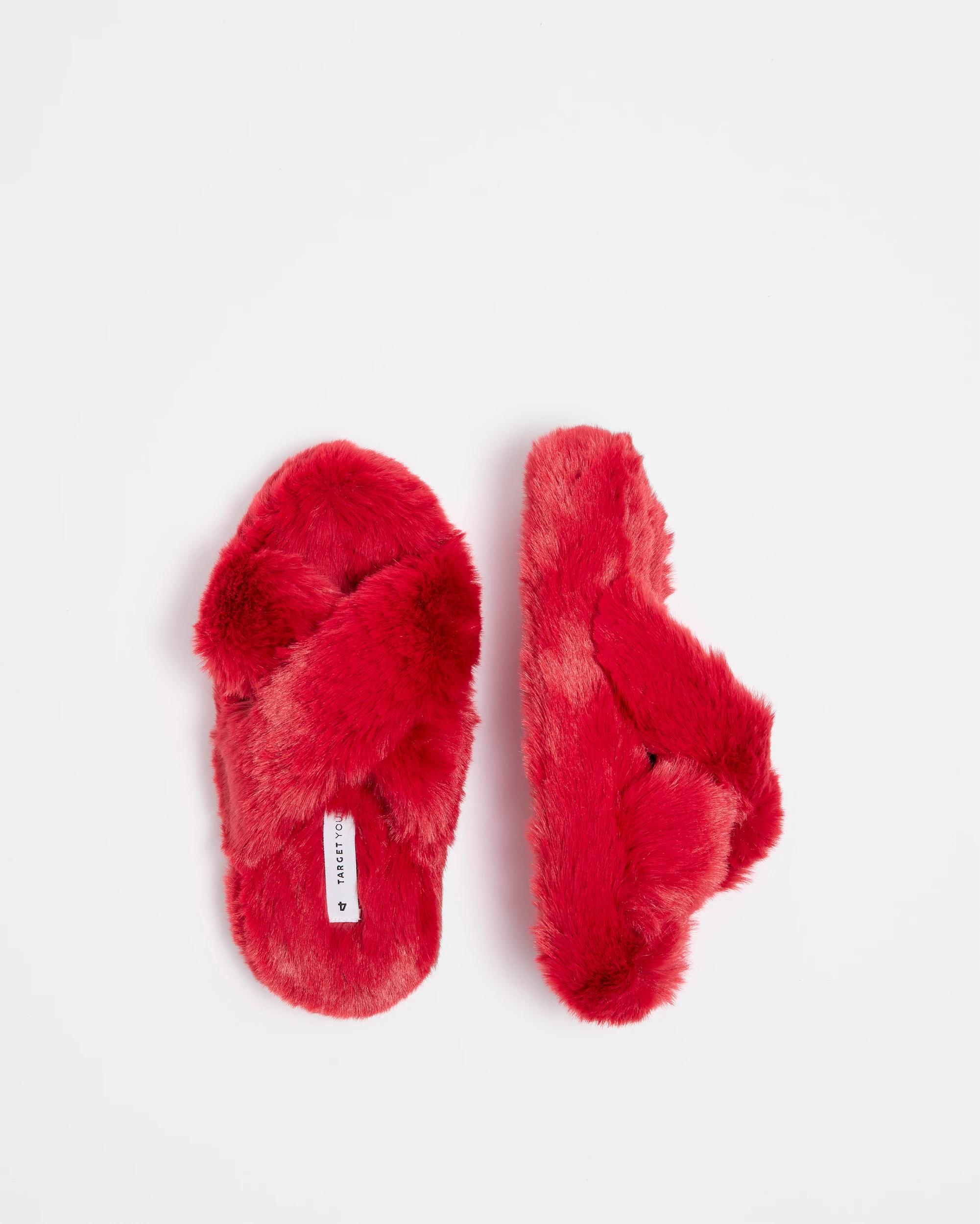 2 Target Girls Senior Christmas Fluffy Slipper RED, 2 of 3