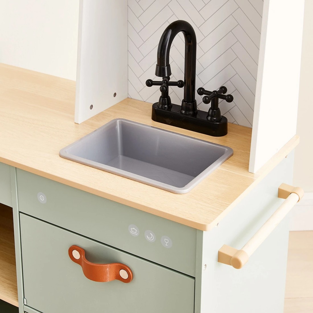 7 8 Piece Rotating Kitchen, 7 of 10