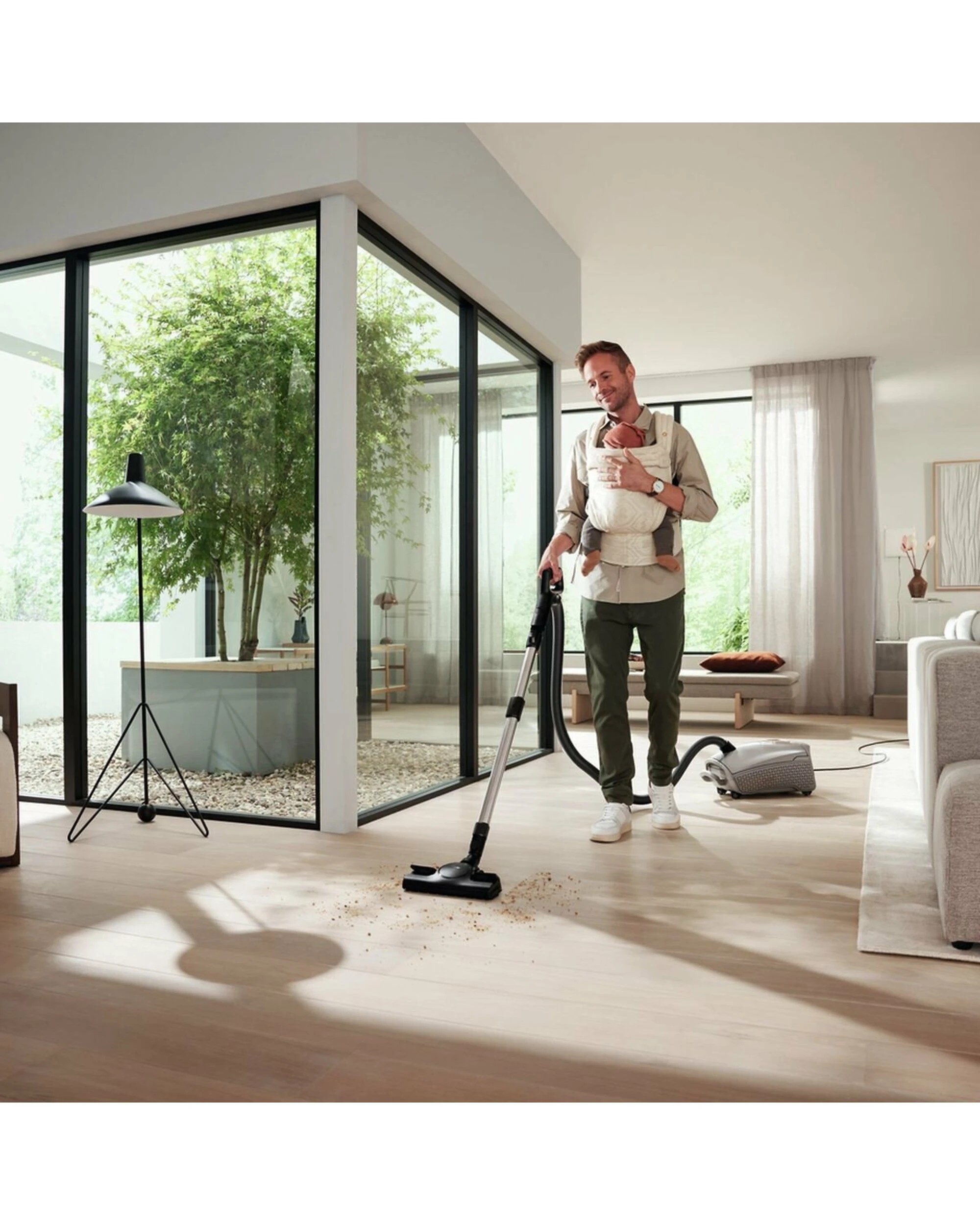 7 Miele Guard L1 Comfort XL Bagged Vacuum Cleaner Titanium Pearl, 7 of 10