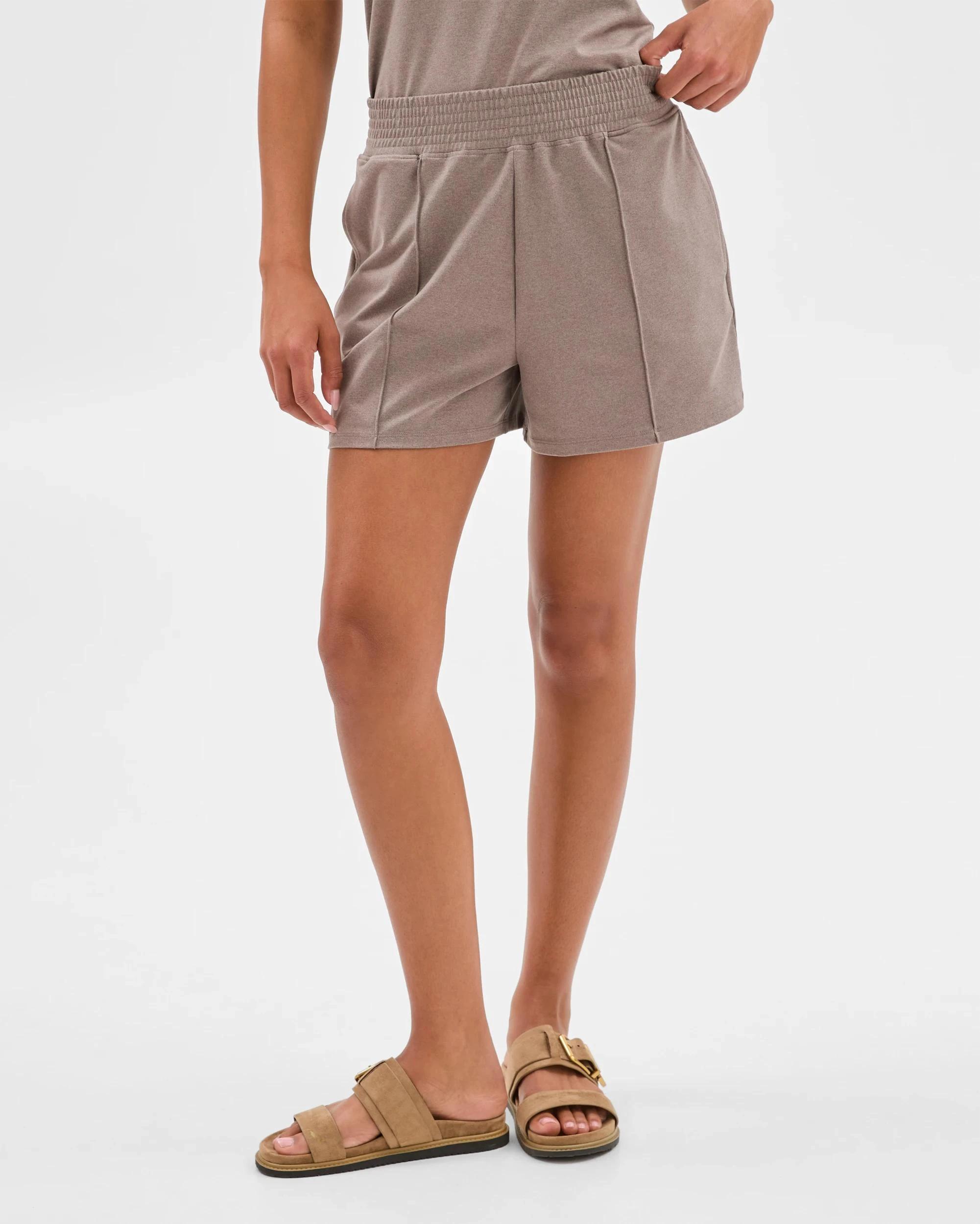 3 Target Active Studio Luxe Relaxed Shorts MUSHROOM MARLE, 3 of 5
