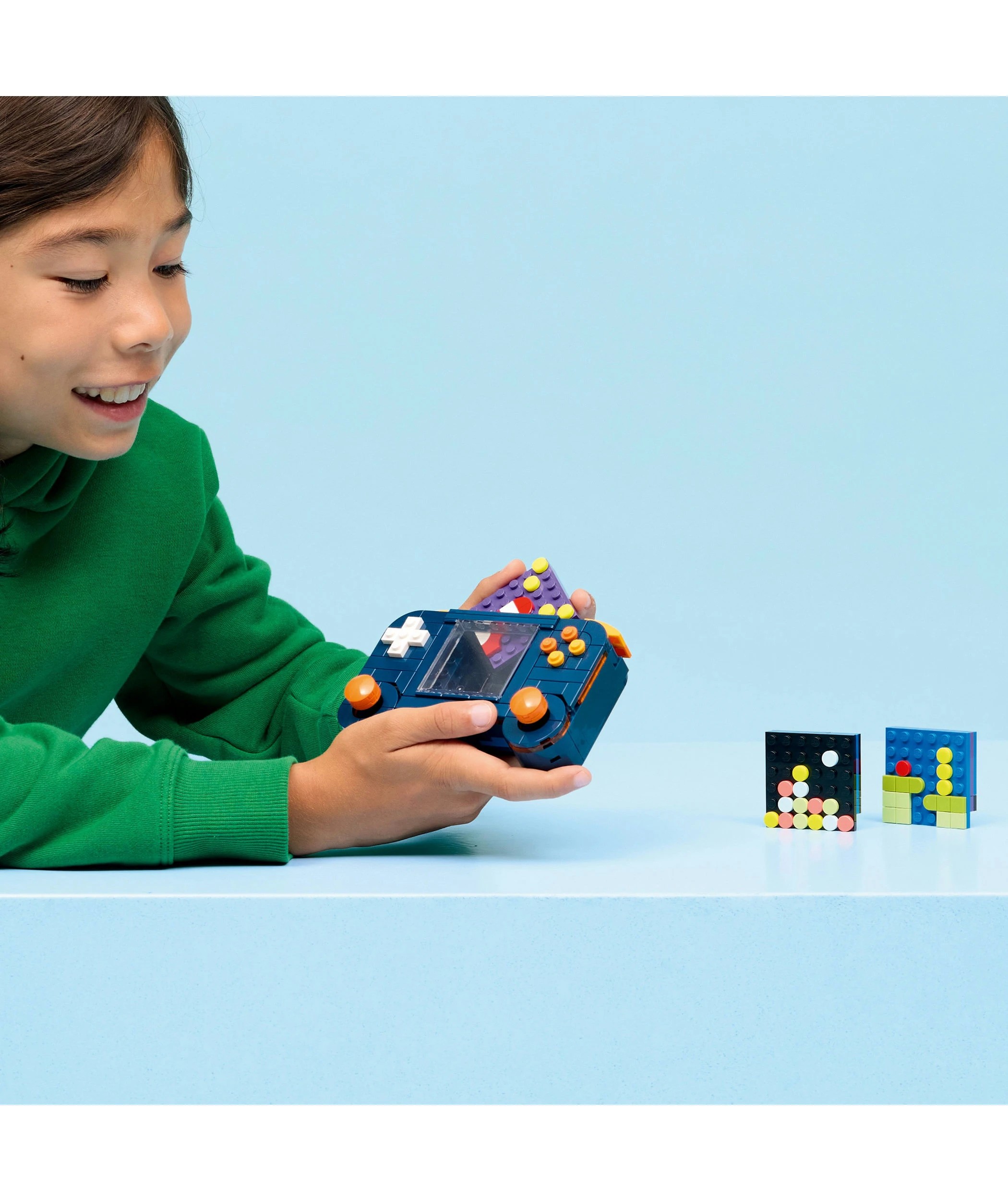 8 LEGO Creator 3 in 1 Retro Gaming Console 31380, 8 of 10