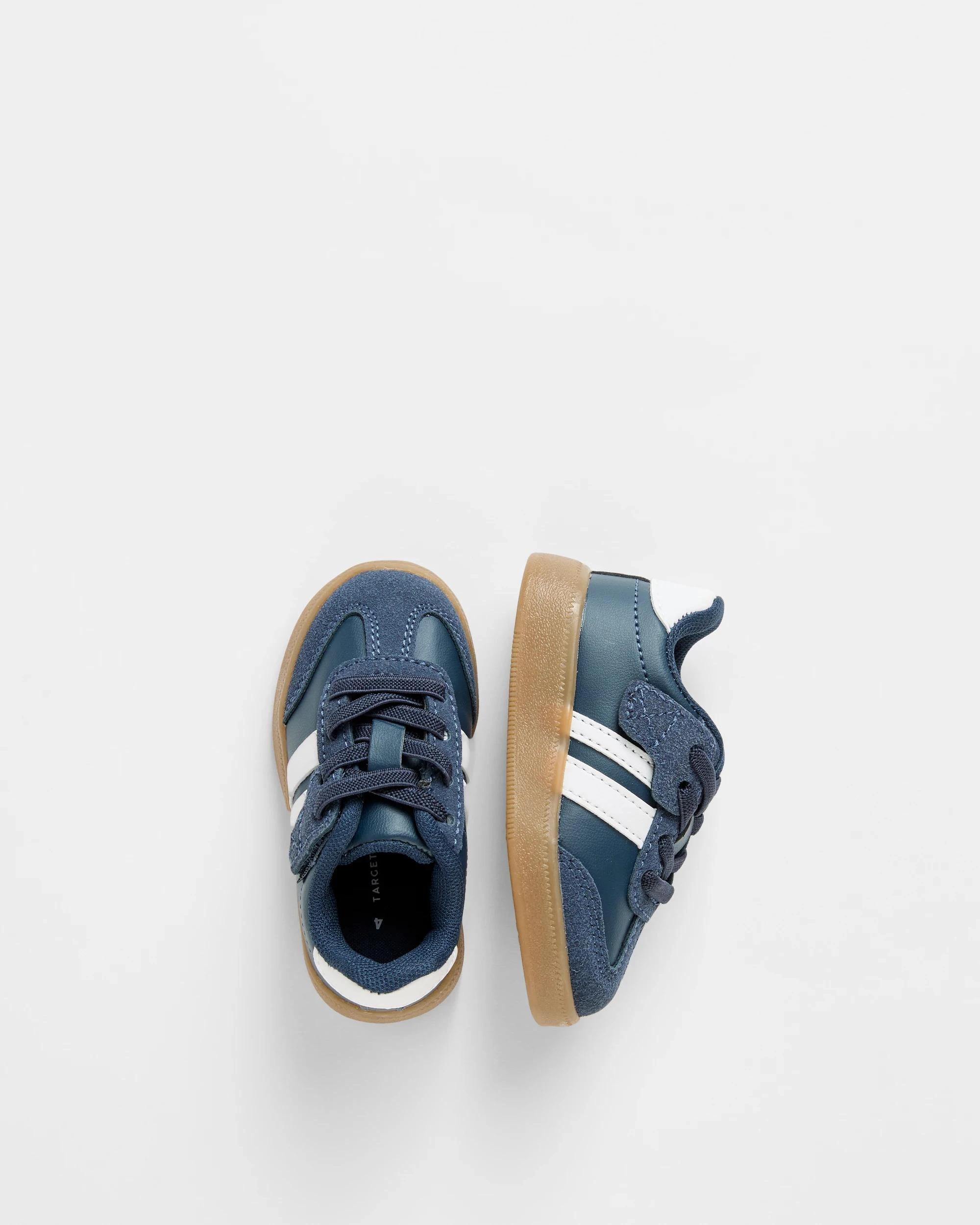 2 Target Baby Baby Boys First Walker Sneaker - Canterbury NAVY, 2 of 3