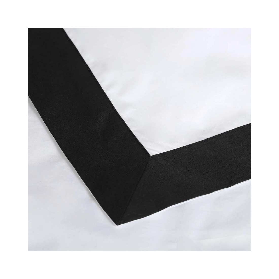 3 Accessorize Deluxe Hotel Percale Quilt Cover Set - 300 Thread Count 100% Cotton, White/Black, Queen - Assorted, 3 of 3