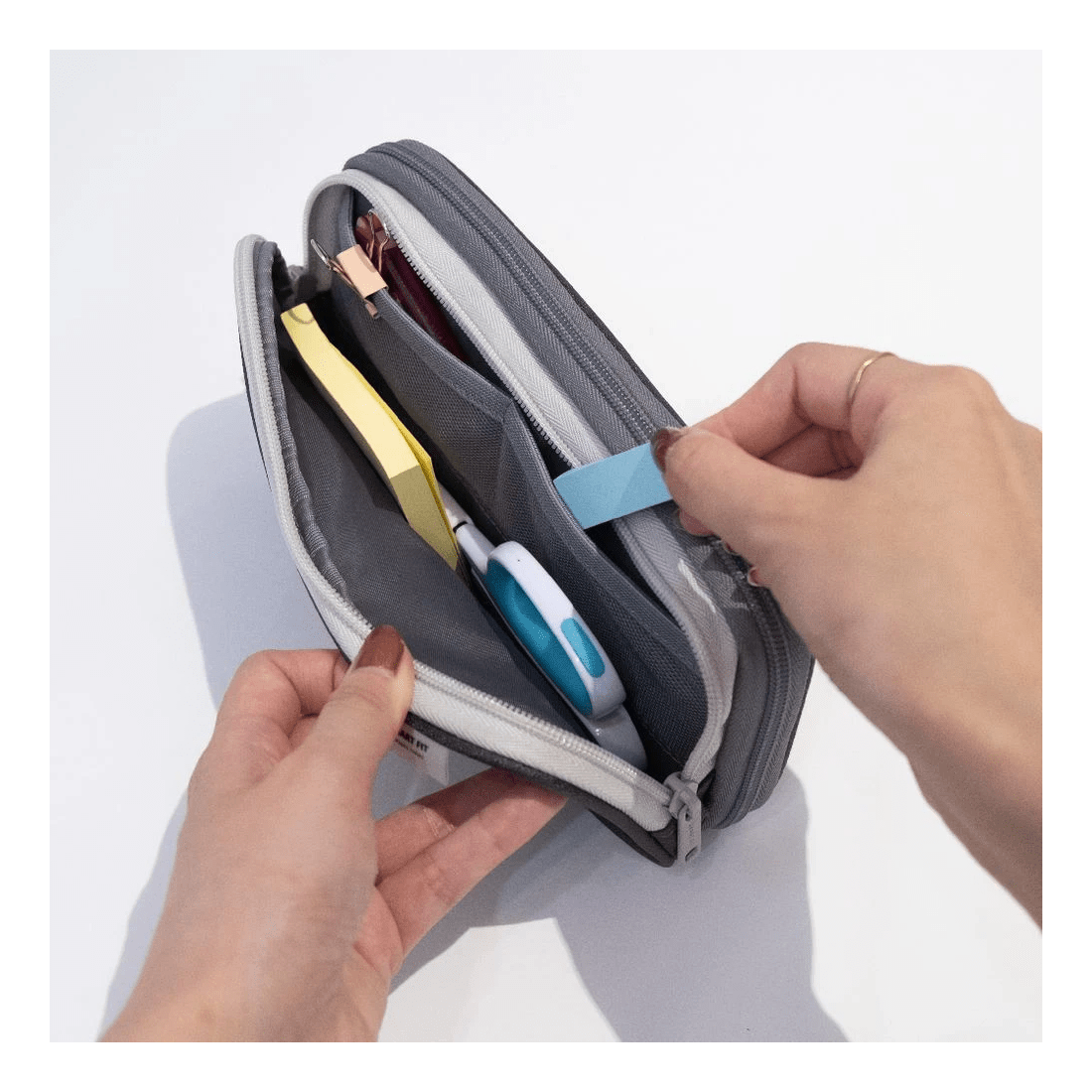 4 Smart Fit Twin Zip Pencil Case Black, 4 of 8