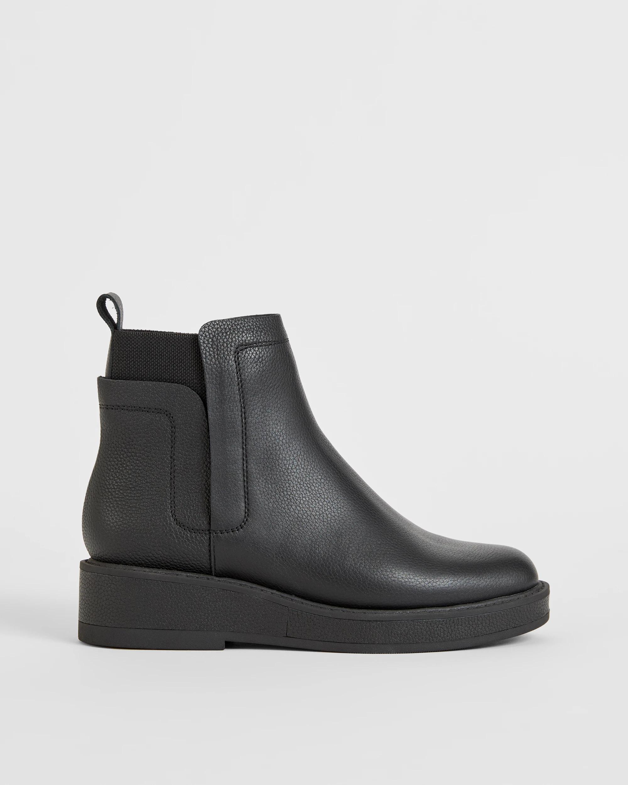 1 Target Woman Genuine Suede Leather Jackie Boot BLACK PEBBLED LEATHER, 1 of 4