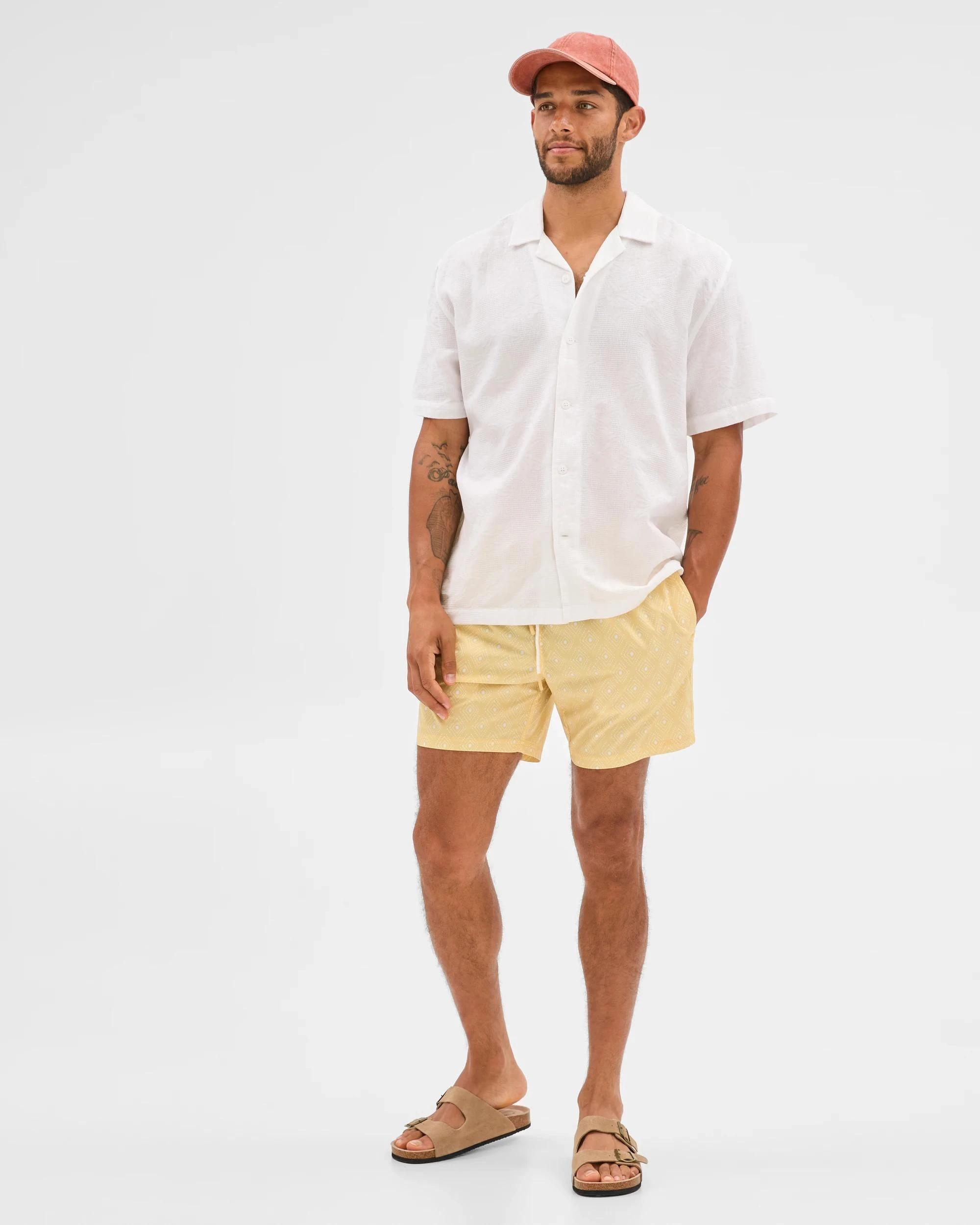 2 Target Diamond Print Volley Shorts YELLOW, 2 of 5