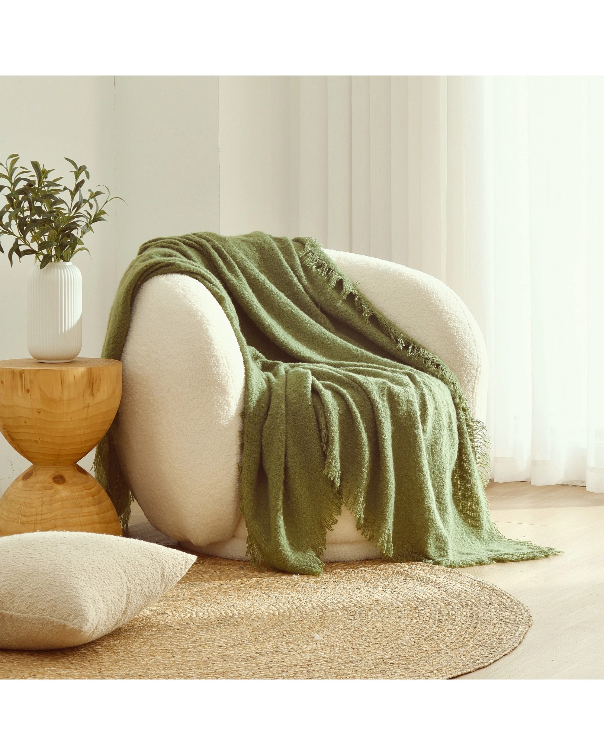 1 Cadence & Co. Amelie Super Soft Boucle Throw 180x200cm - Leaf Green, 1 of 5