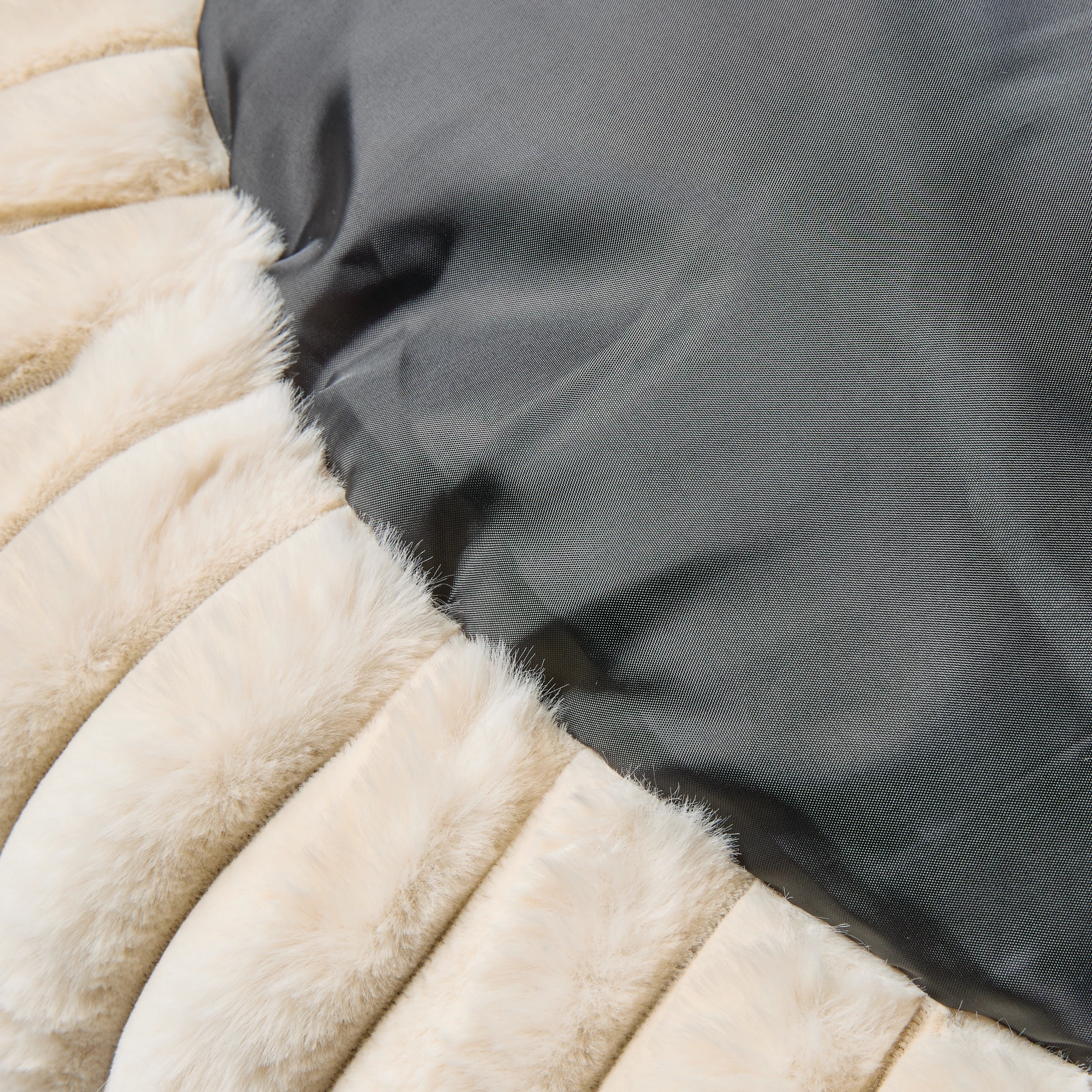 6 Pet Bed Wide Rib - Medium, 6 of 8