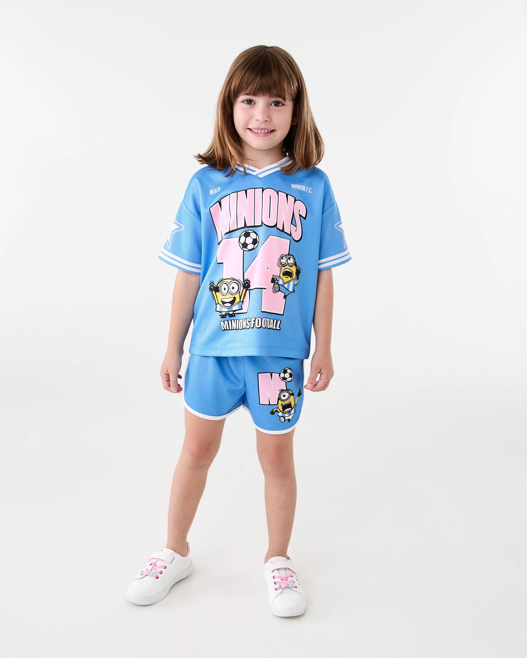 9 Minions License Crew T-shirt and Shorts Set Minions, 9 of 10